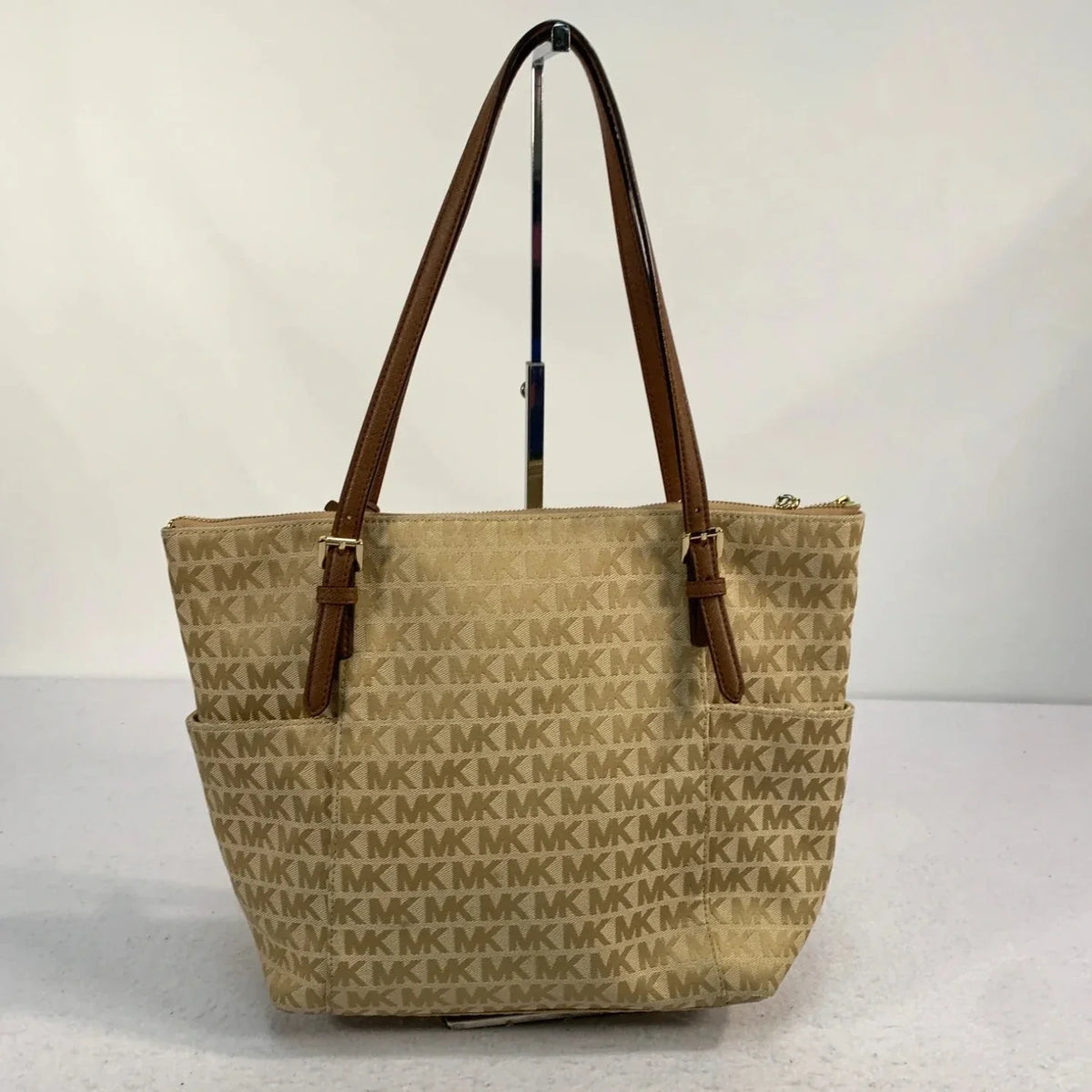 Handbag Designer By Michael Kors, Size: Large