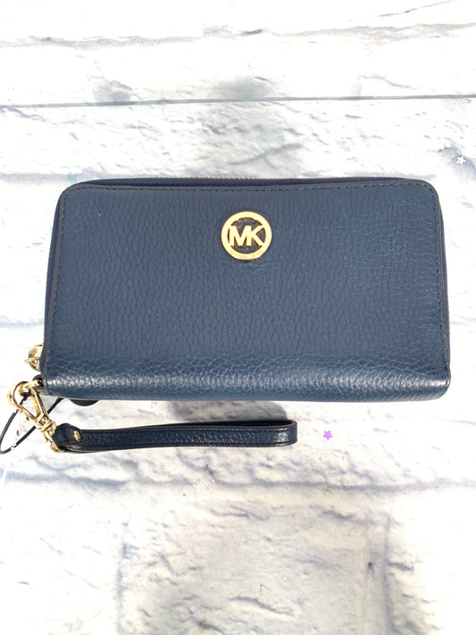 Wallet Designer By Michael Kors  Size: Large