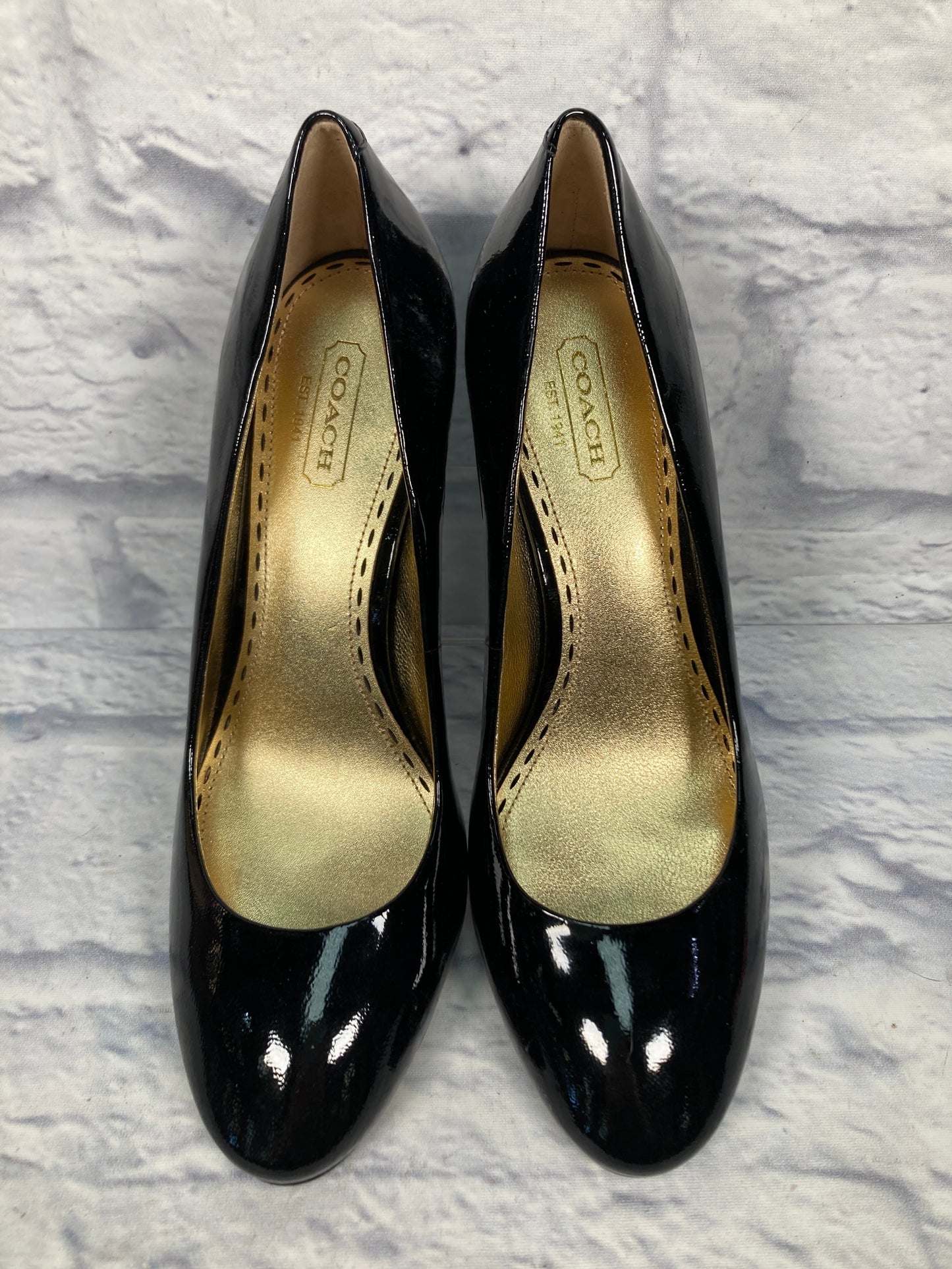 Black & Gold Shoes Designer Coach, Size 7