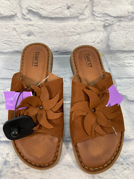 Brown Sandals Flats Born, Size 8.5