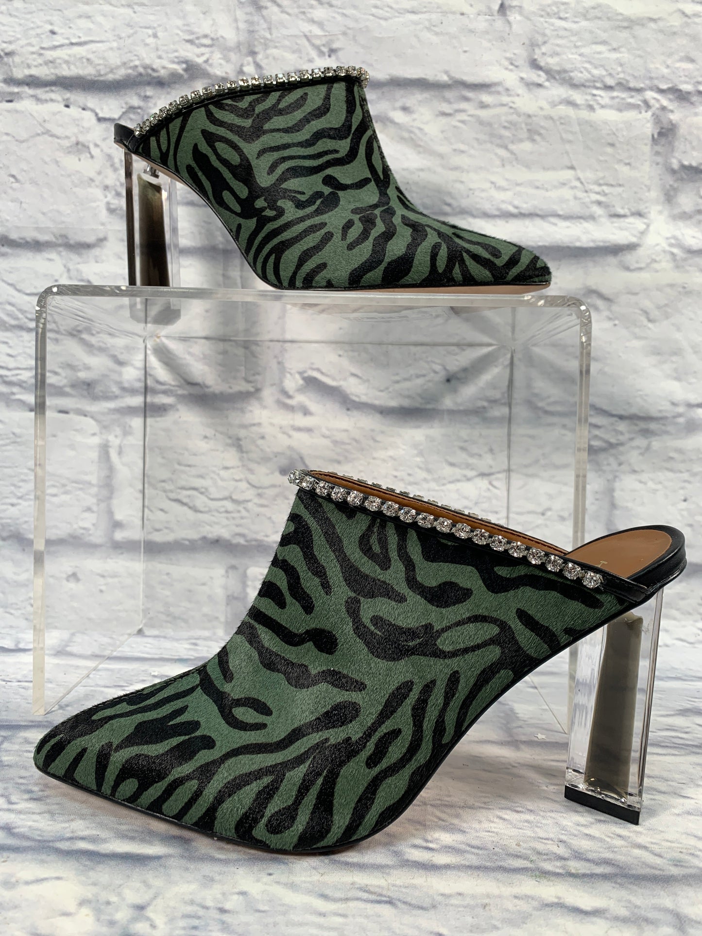 Shoes Designer By Kurt Geiger In Black & Green, Size: 8.5