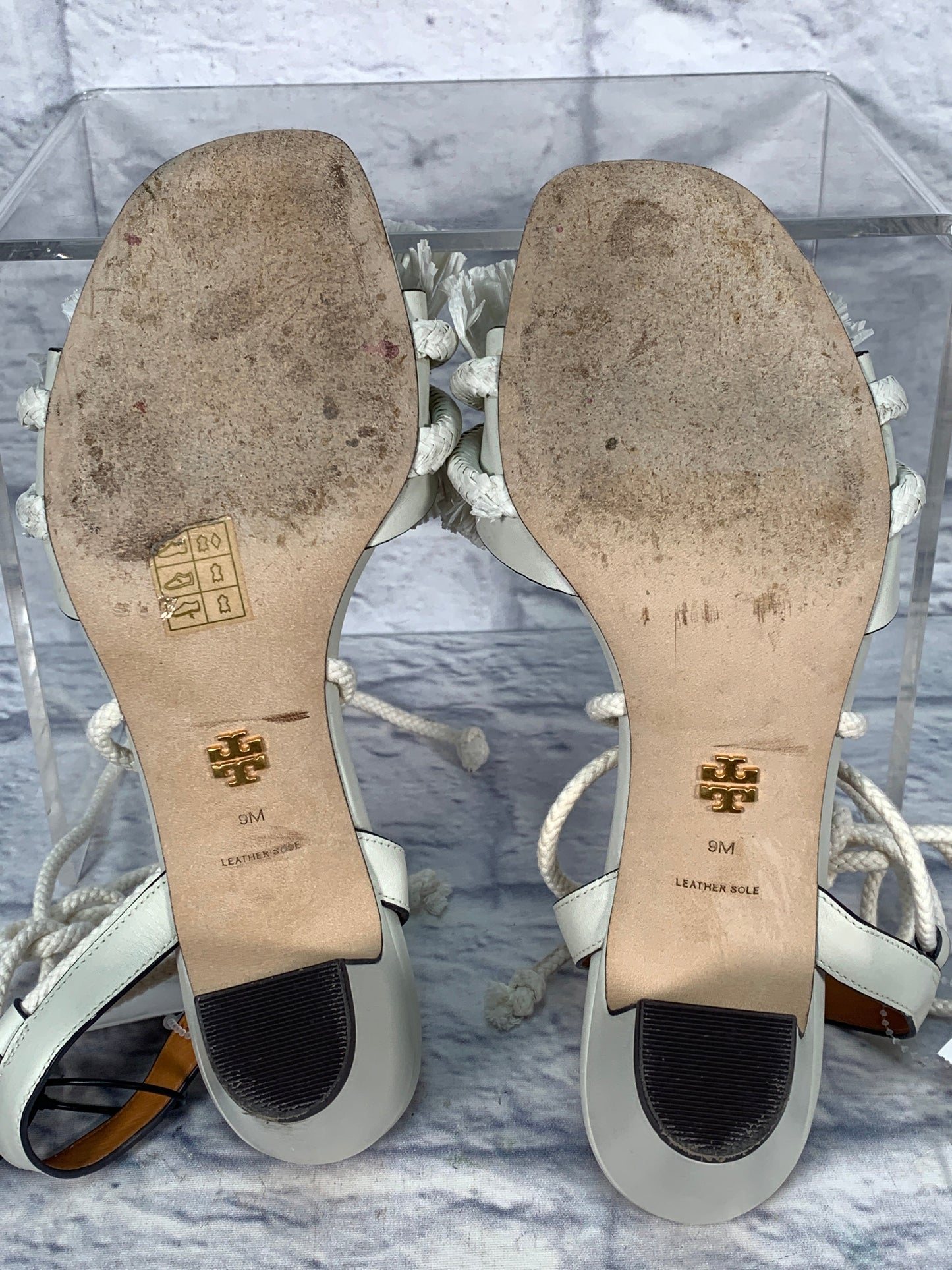 Sandals Designer By Tory Burch In White, Size: 9