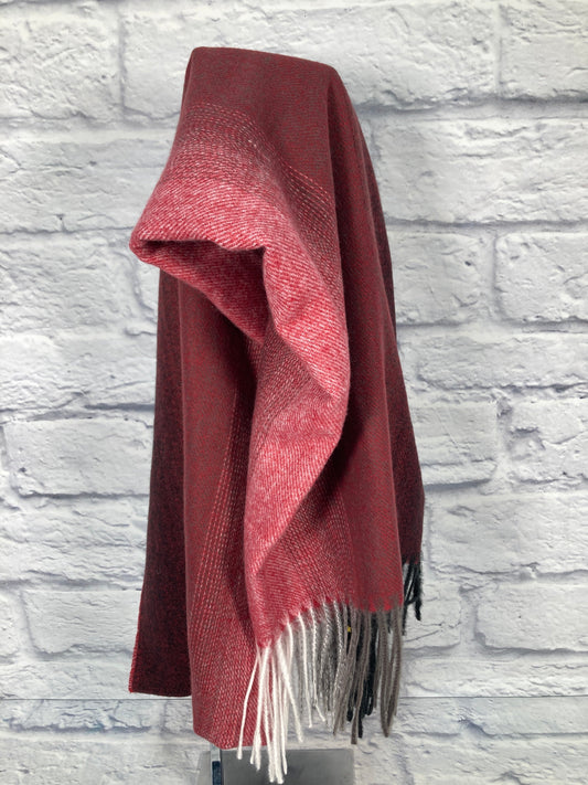 Scarf Winter By Clothes Mentor In Red & White