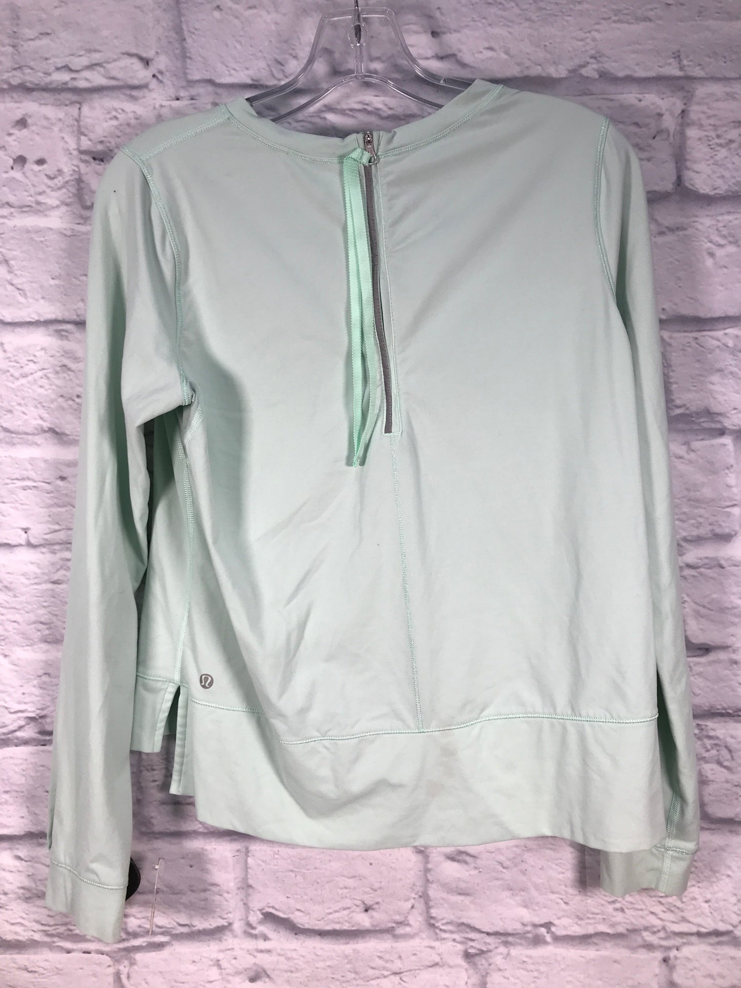 Athletic Top Long Sleeve Crewneck By Lululemon In Green, Size: M