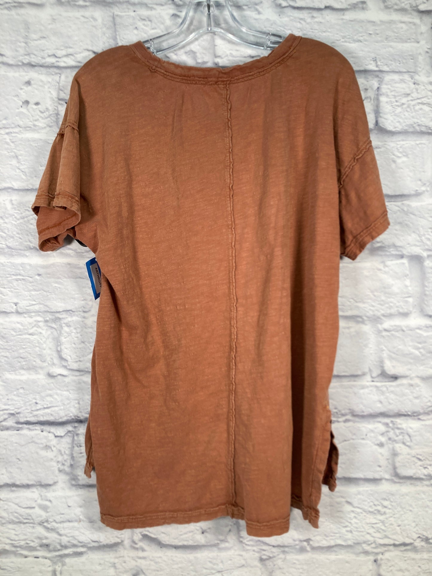 Top Short Sleeve By Pilcro In Tan, Size: M