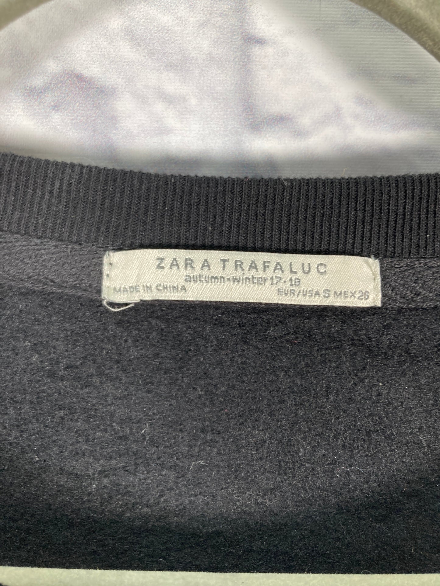 Sweatshirt Crewneck By Zara In Black & Cream, Size: S