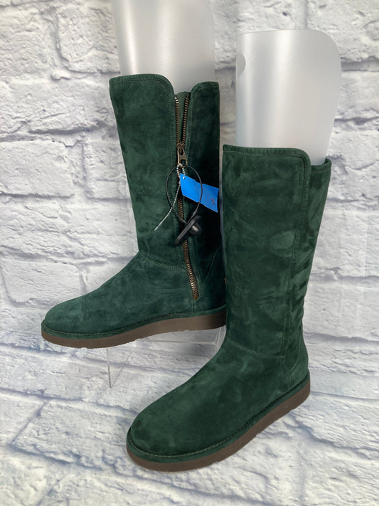 Boots Designer By Ugg In Green, Size: 7