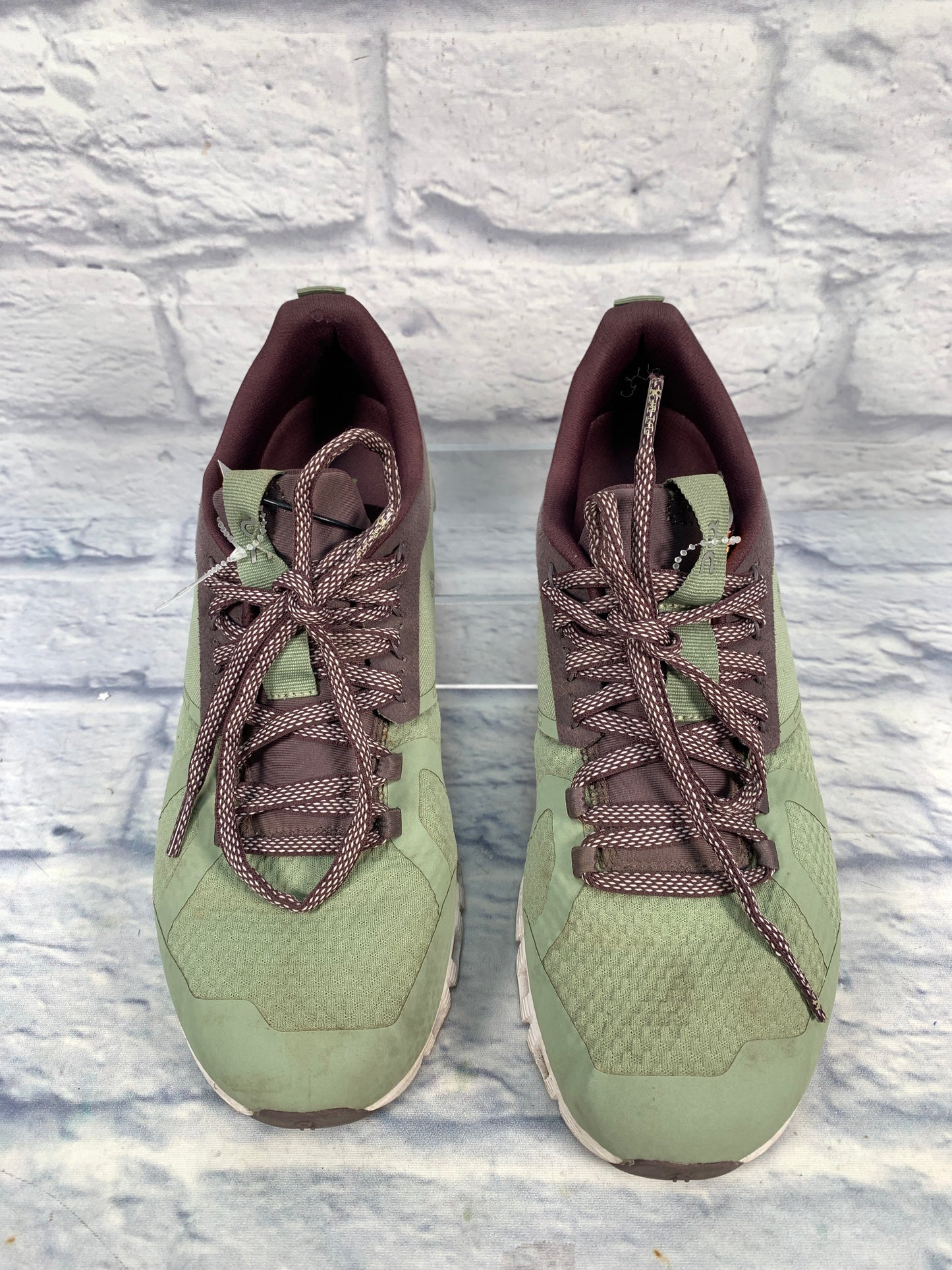 Shoes Sneakers By Clothes Mentor In Green & Purple, Size: 10