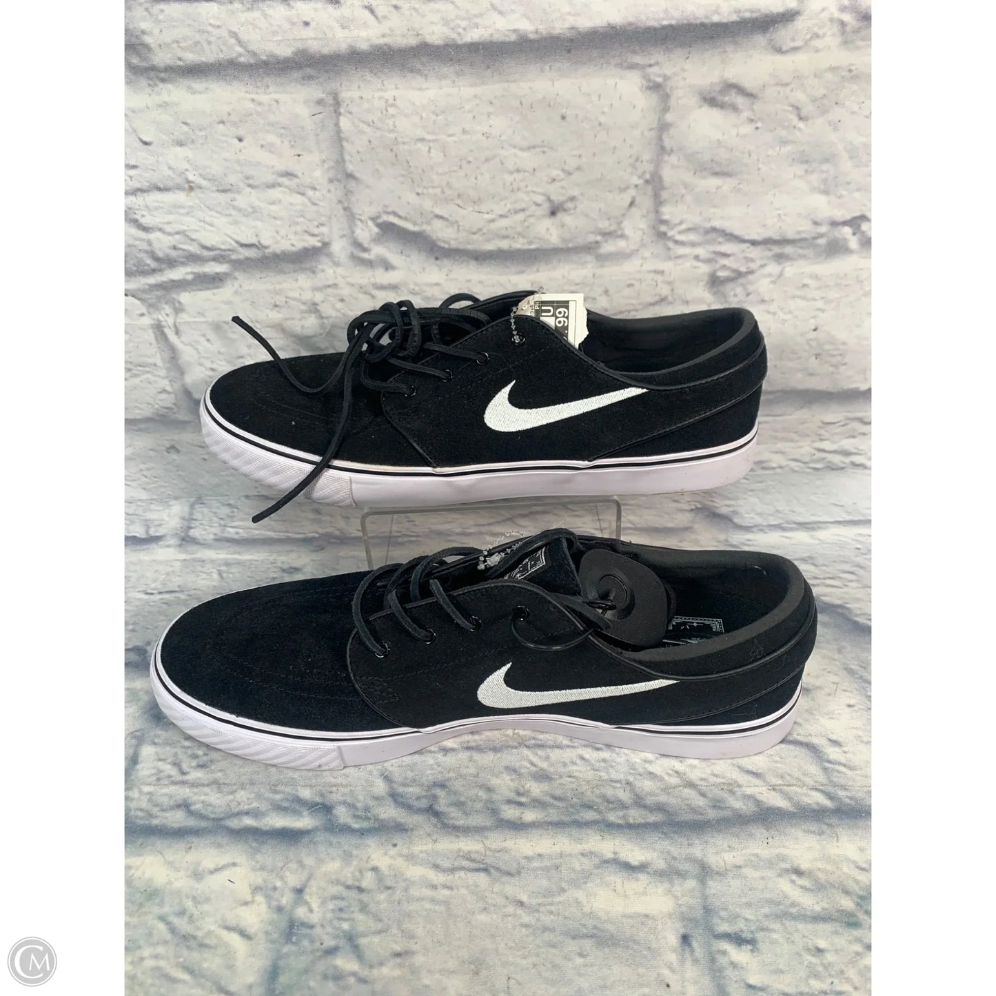 Shoes Sneakers By Nike In Black & White, Size: 10.5