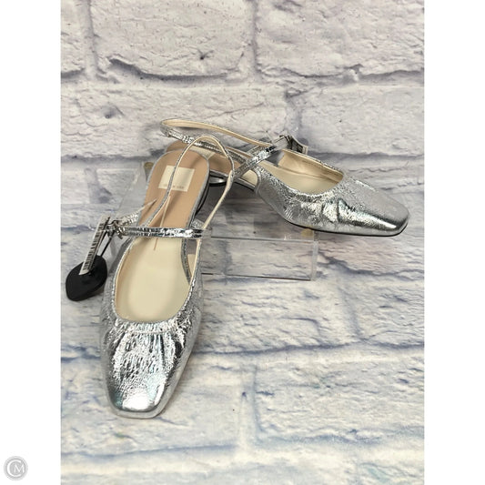 Shoes Flats By Dolce Vita In Silver, Size: 9.5
