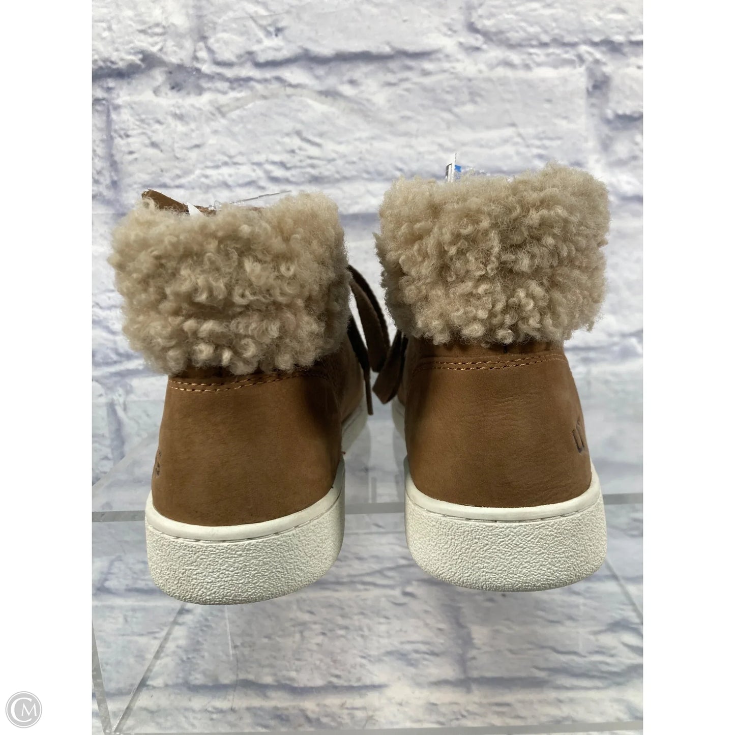 Shoes Designer By Ugg In Brown, Size: 9