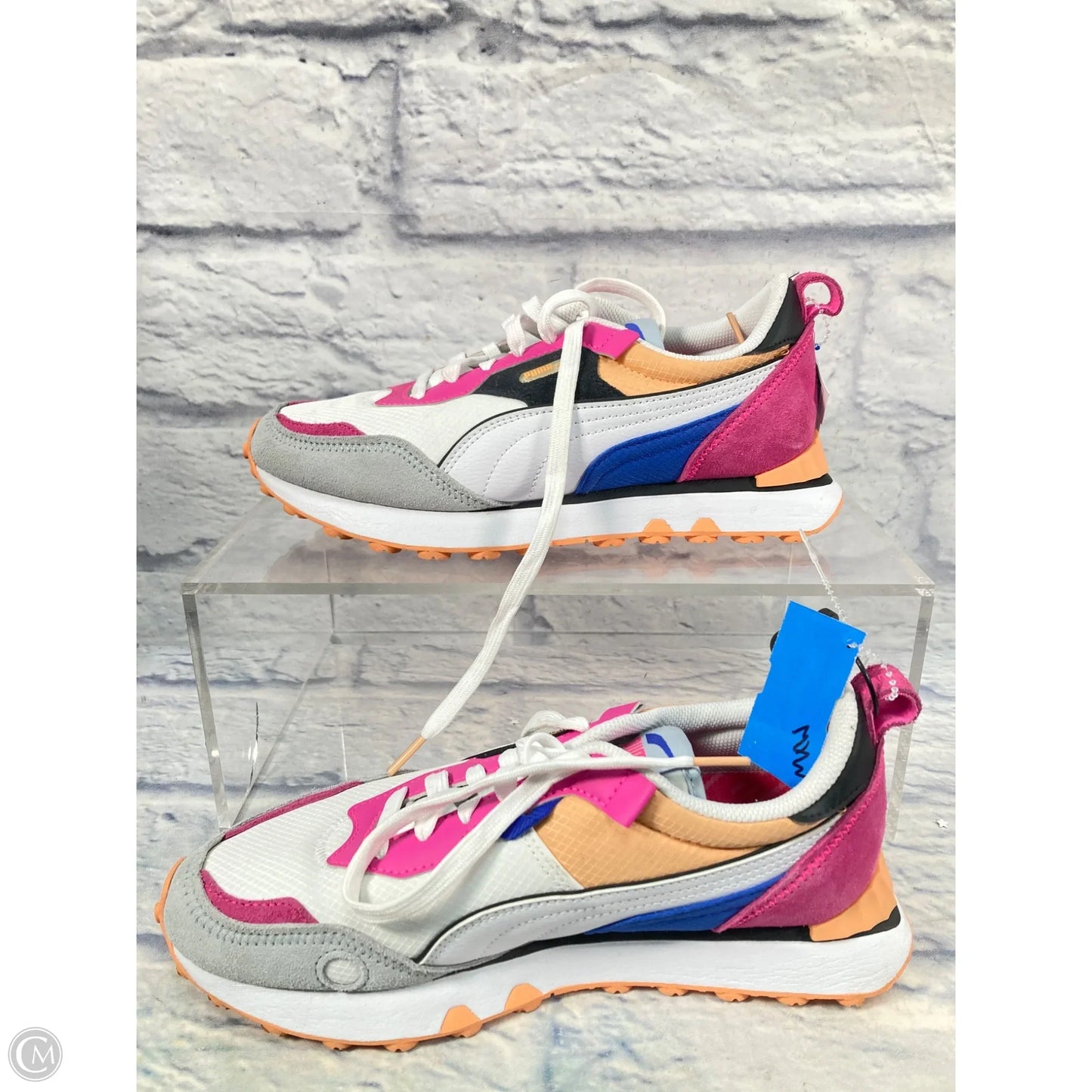 Shoes Sneakers By Puma In Cream & Pink, Size: 8