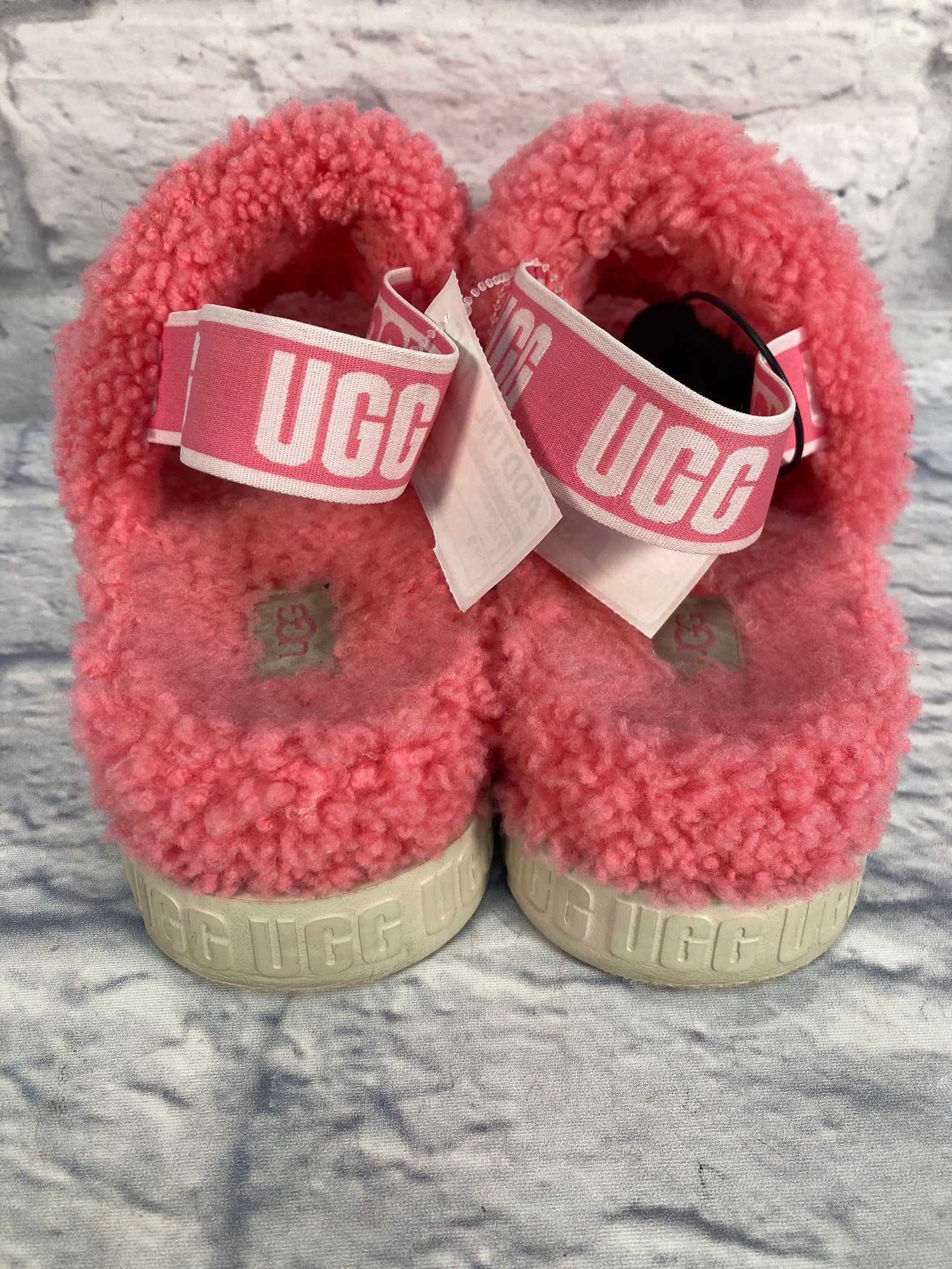 Slippers By Ugg In Pink, Size: 9