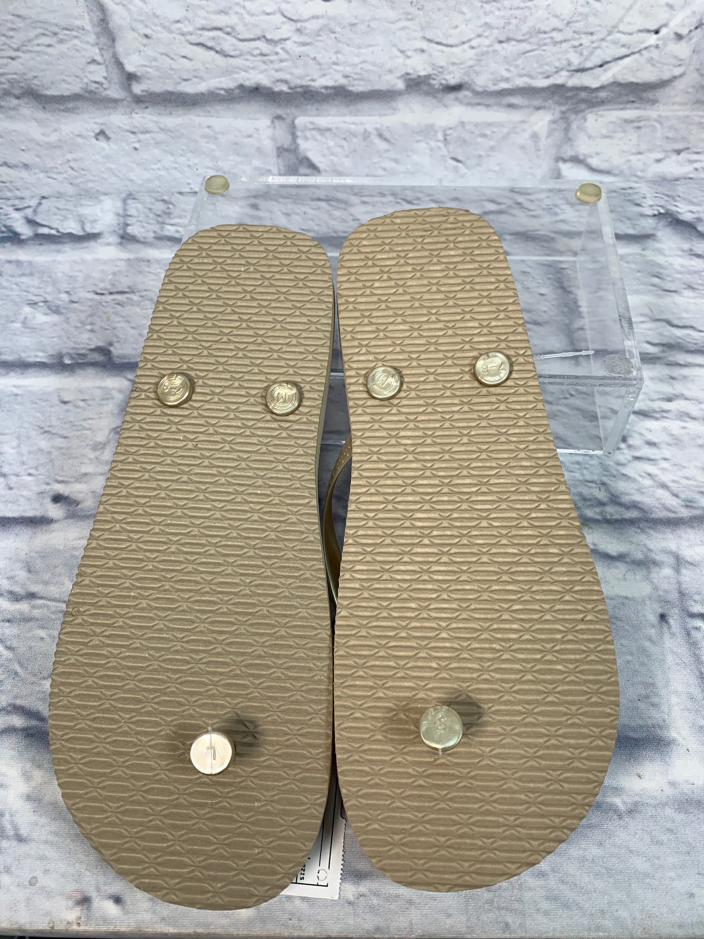 Sandals Flip Flops By Clothes Mentor  Size: 7