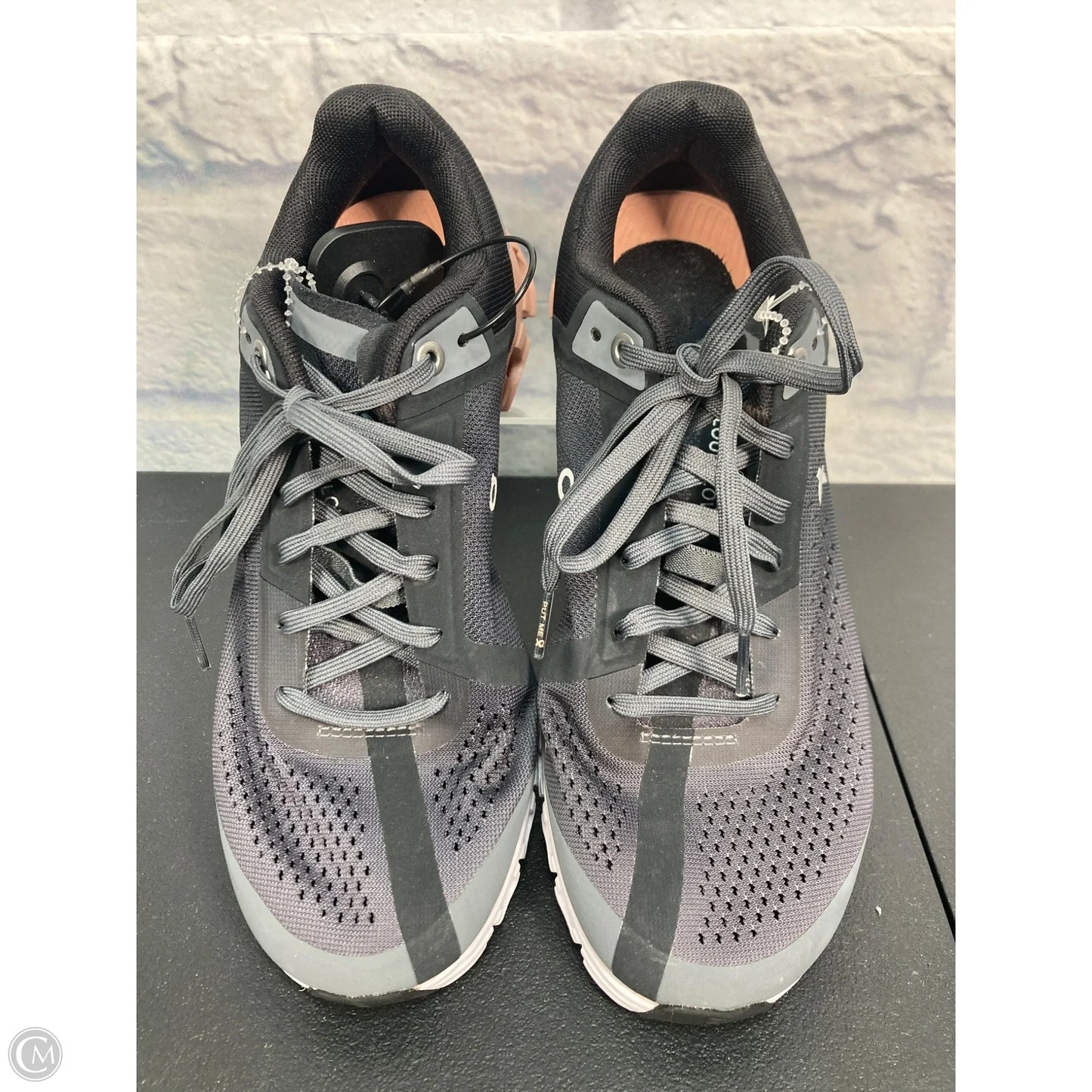 Shoes Athletic By On Cloud In Grey & Pink, Size: 7