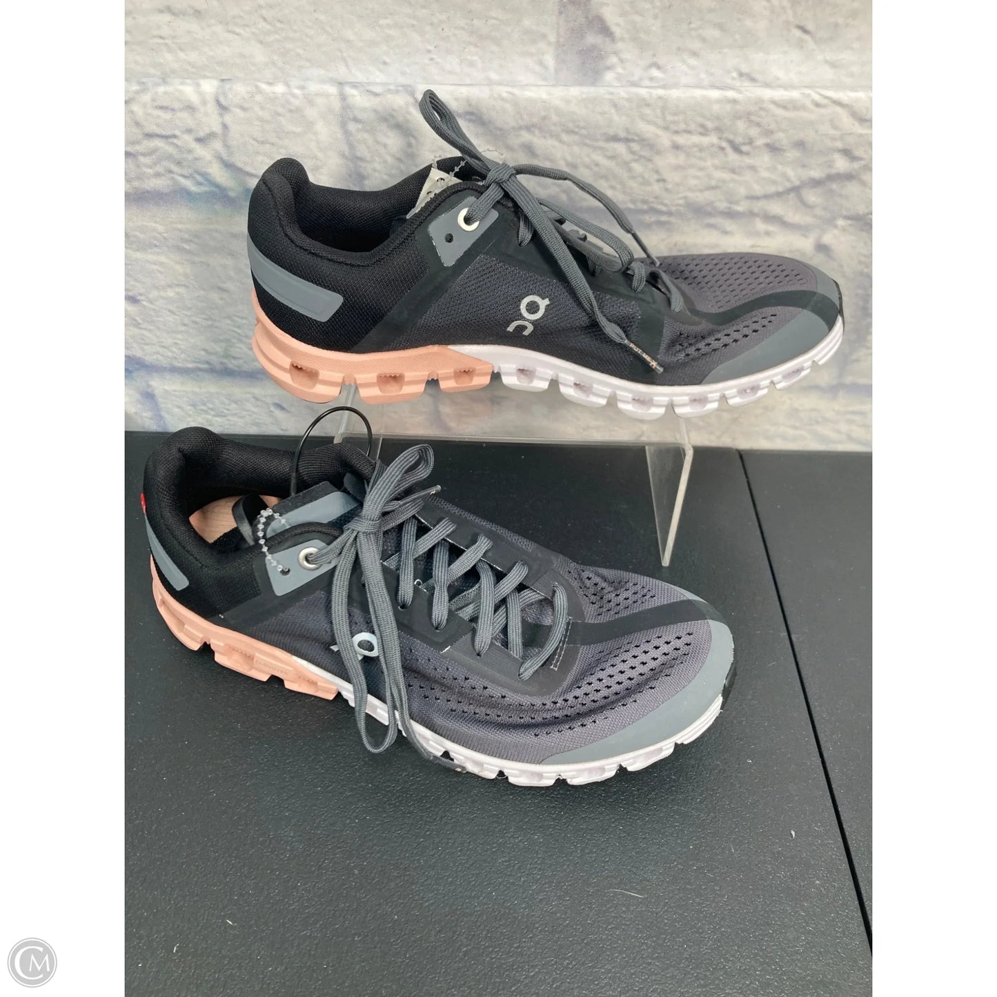Shoes Athletic By On Cloud In Grey & Pink, Size: 7