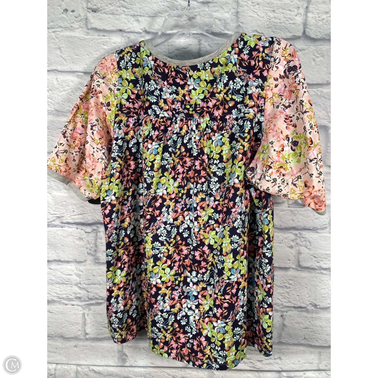 Top Short Sleeve By Maeve In Grey & Pink, Size: L