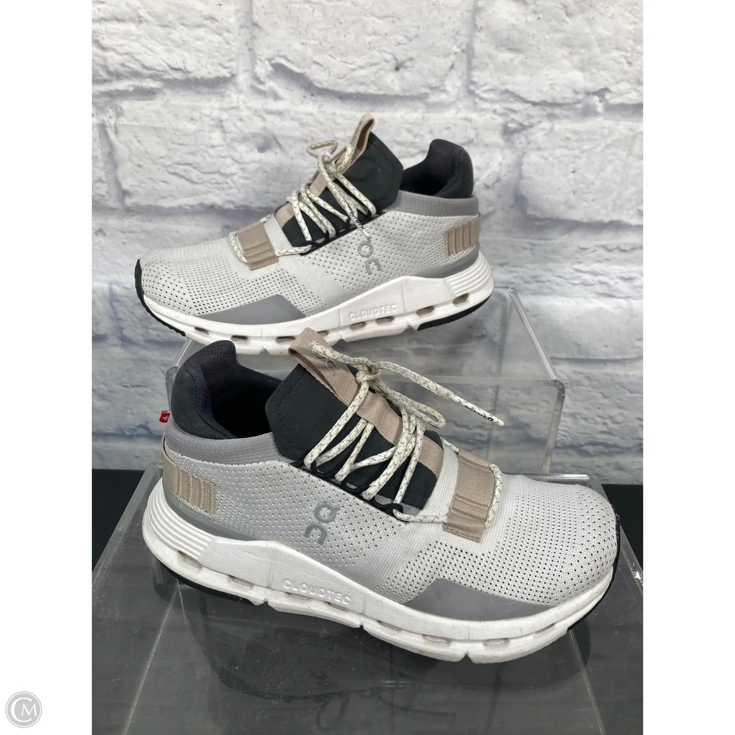 Shoes Athletic By On Cloud In Grey, Size: 6