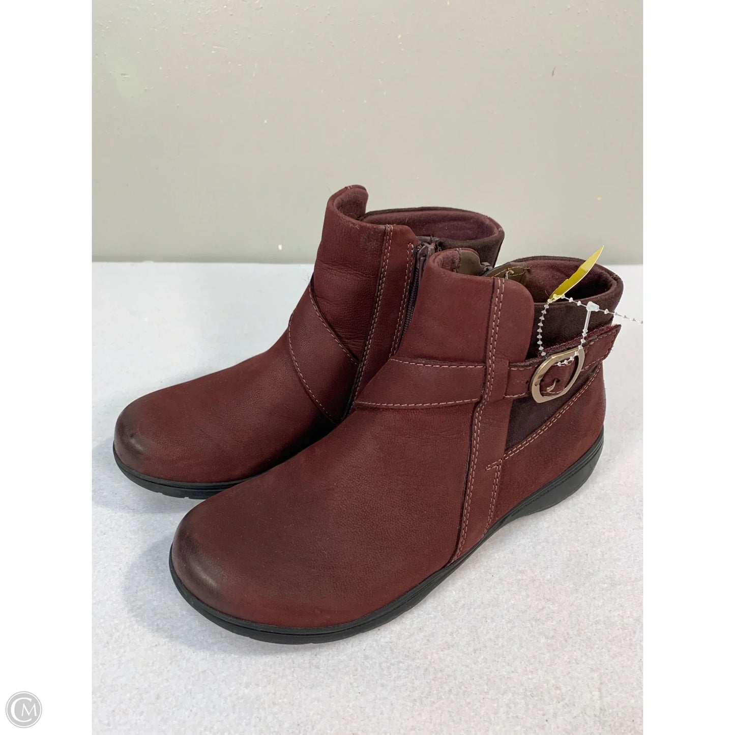 Boots Ankle Flats By Clarks In Maroon, Size: 7