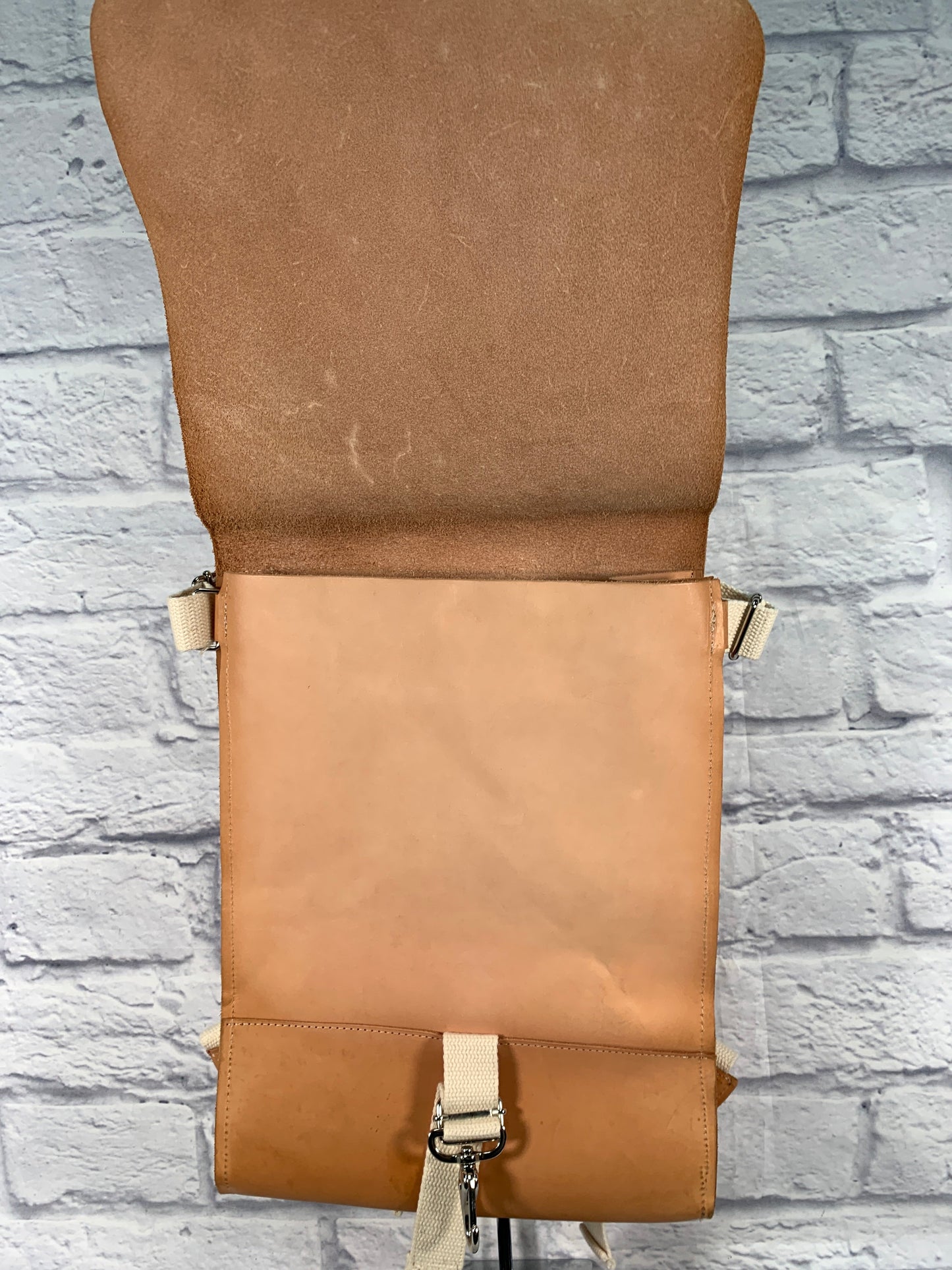 Backpack Leather By Clothes Mentor, Size: Large