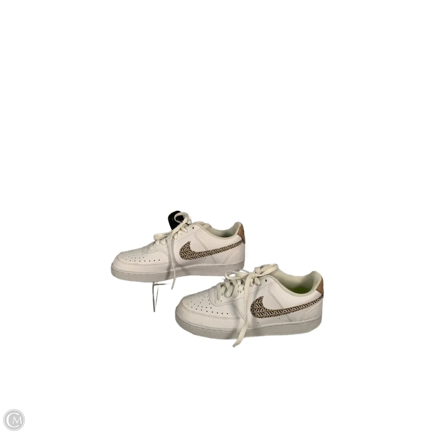 Shoes Sneakers By Nike In Cream & White, Size: 9.5