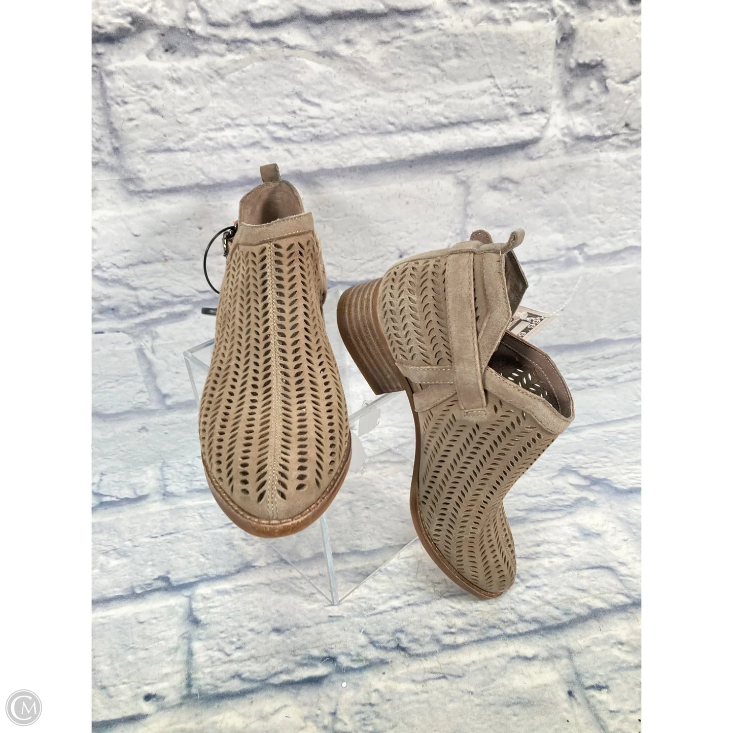 Boots Leather By Vince Camuto In Brown, Size: 6