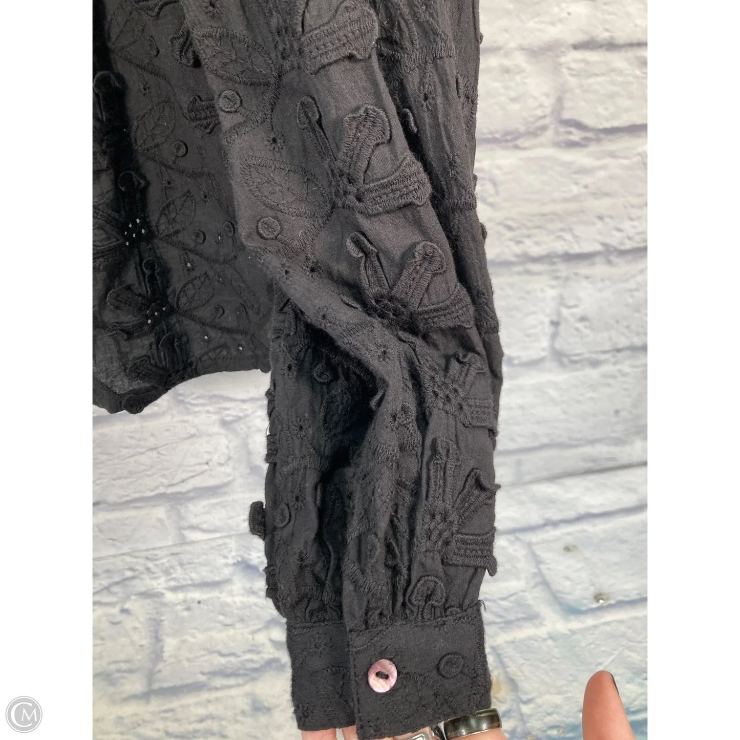 Top Long Sleeve By Anthropologie In Black, Size: S