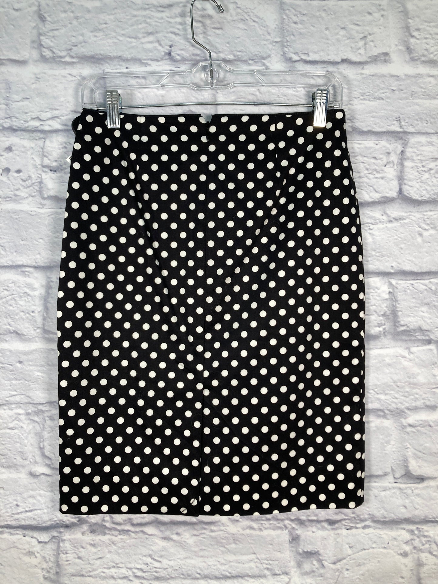 Polkadot Pattern Skirt Mini & Short White House Black Market, Size 0