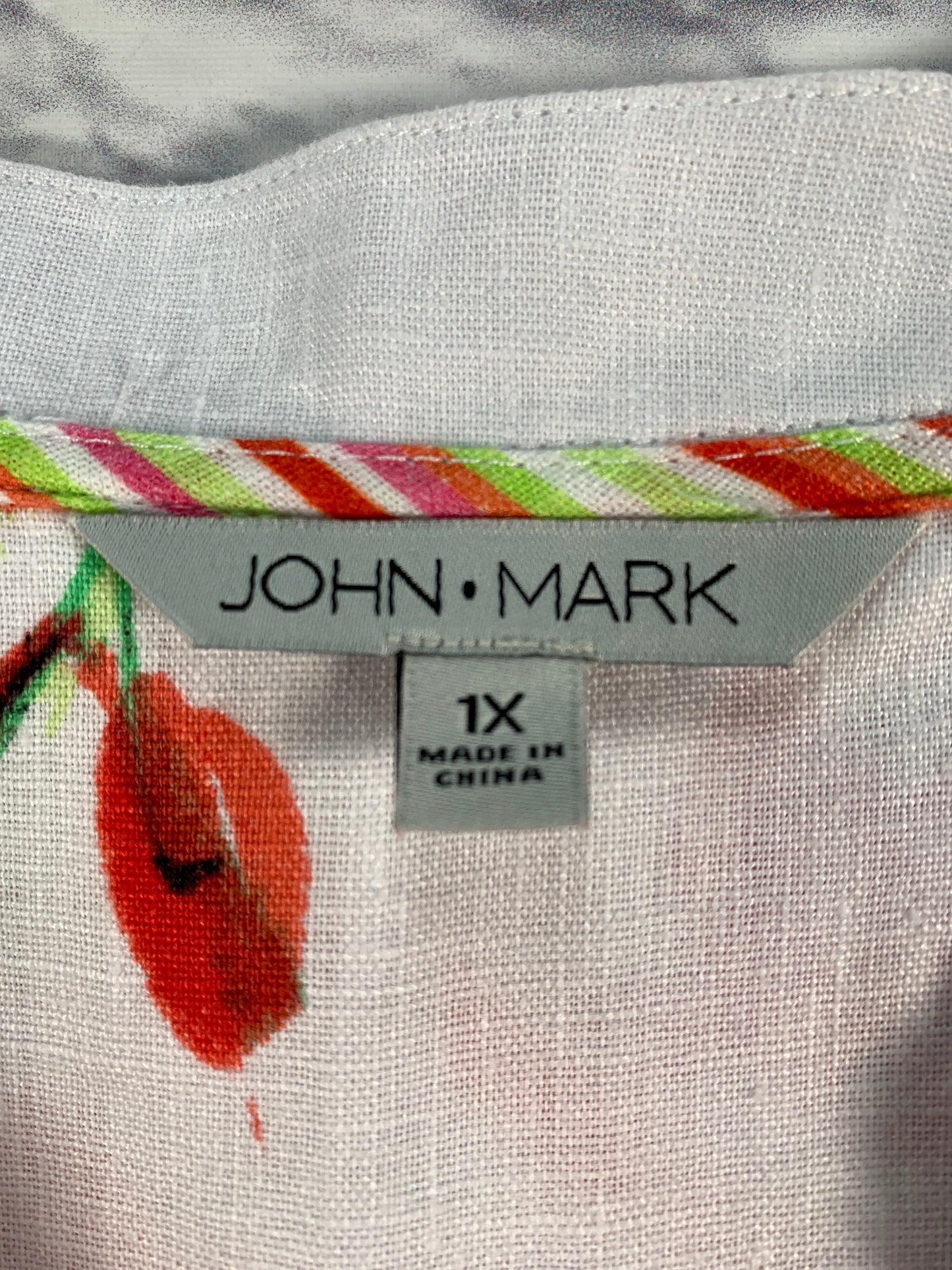 Red & White Top 3/4 Sleeve John Mark, Size 1x