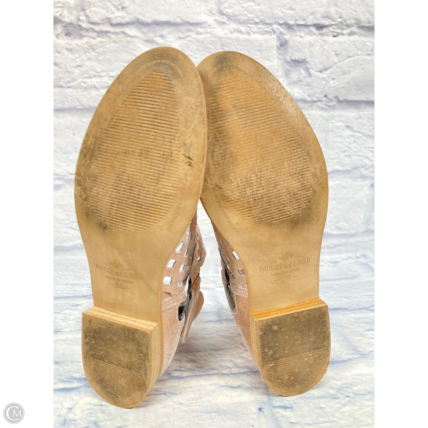 Boots Ankle Flats By Clothes Mentor In Rose Gold, Size: 7