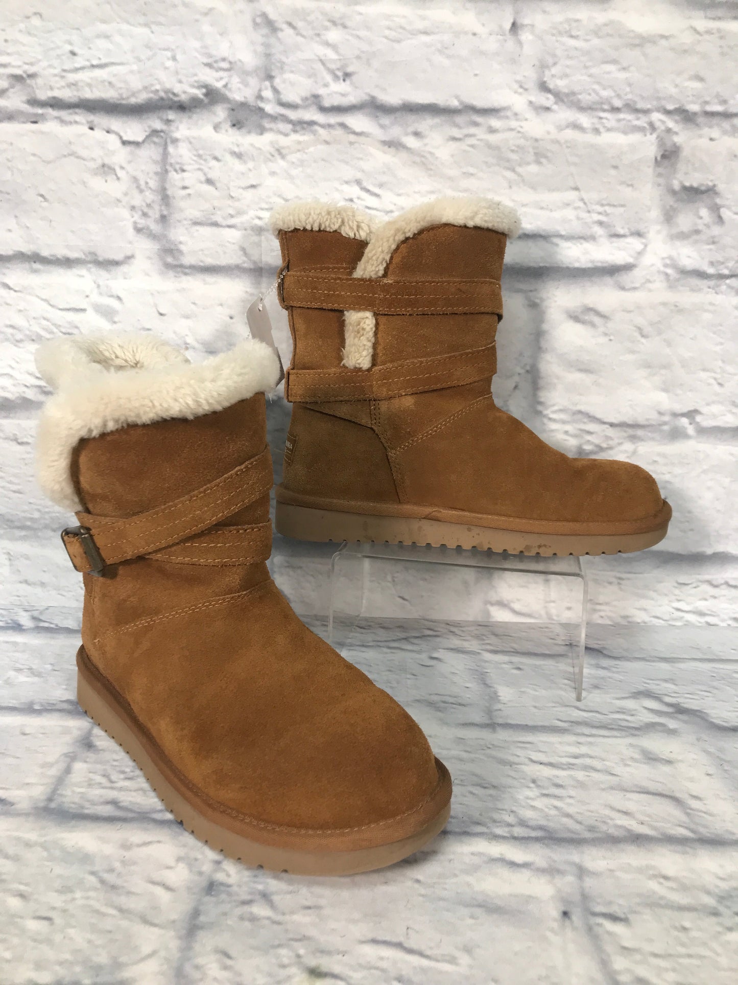 Boots Snow By Koolaburra By Ugg In Brown, Size: 6