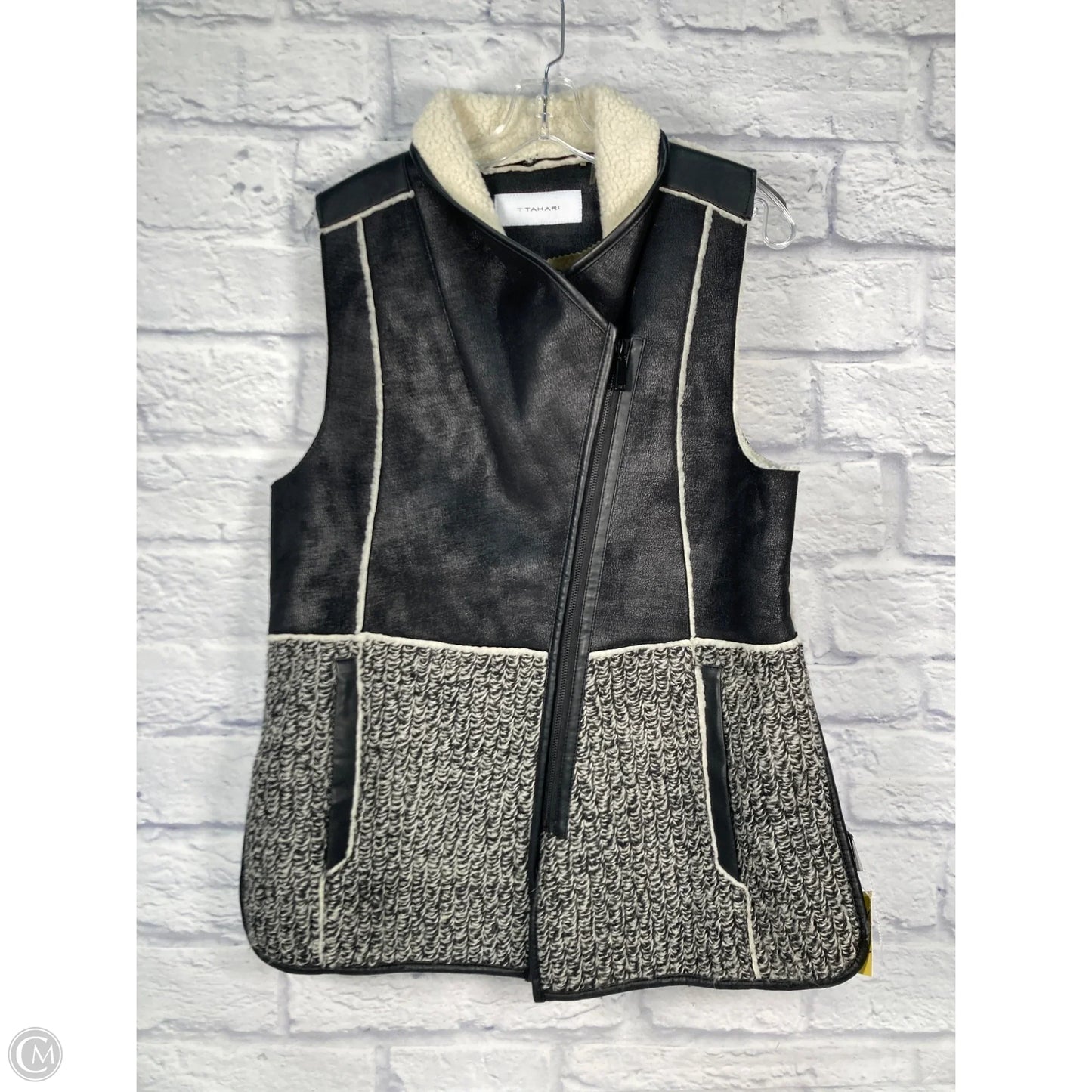 Vest Faux Fur & Sherpa By Tahari By Arthur Levine In Black & Cream, Size: M
