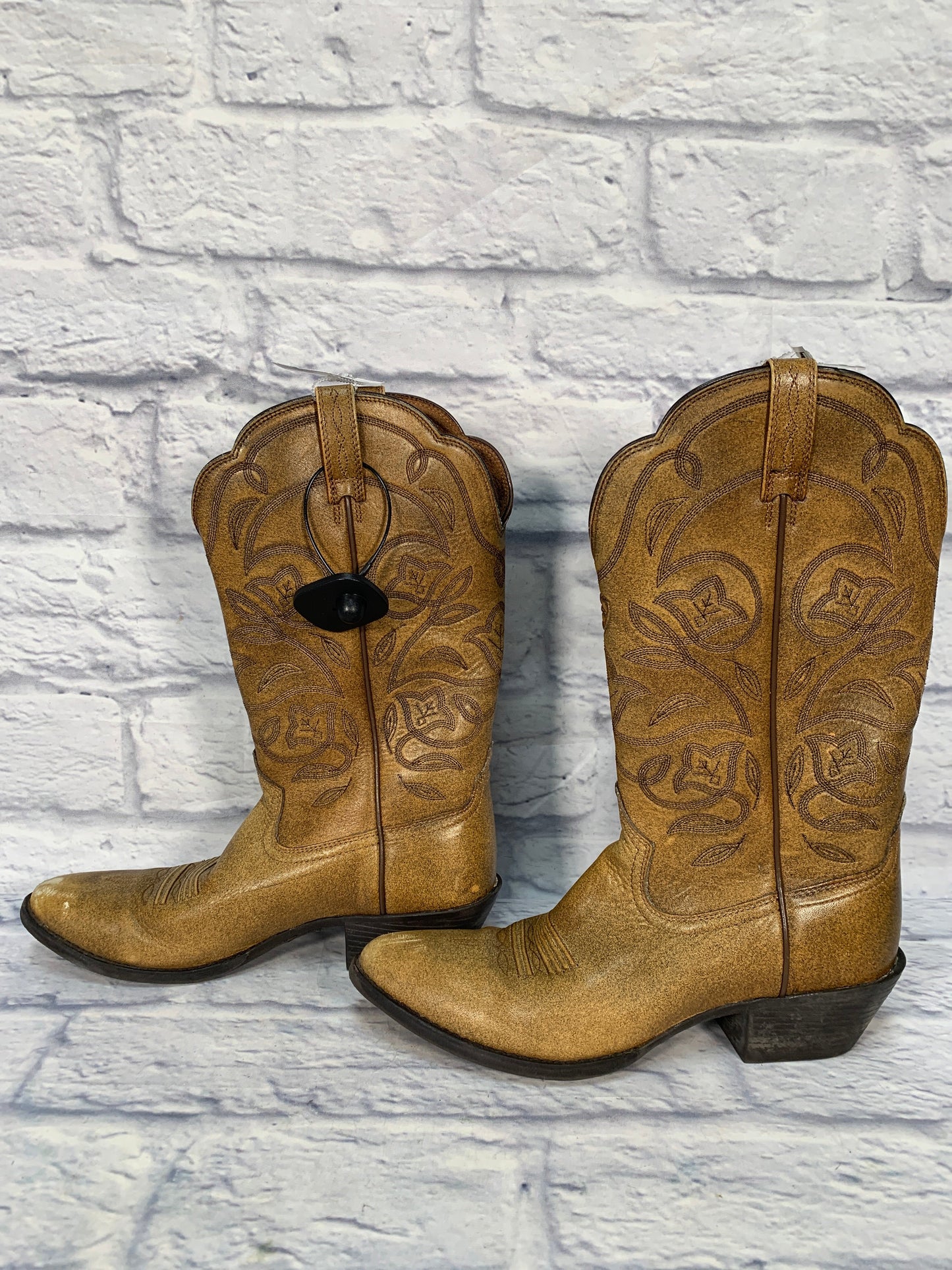 Boots Western By Ariat In Brown, Size: 9