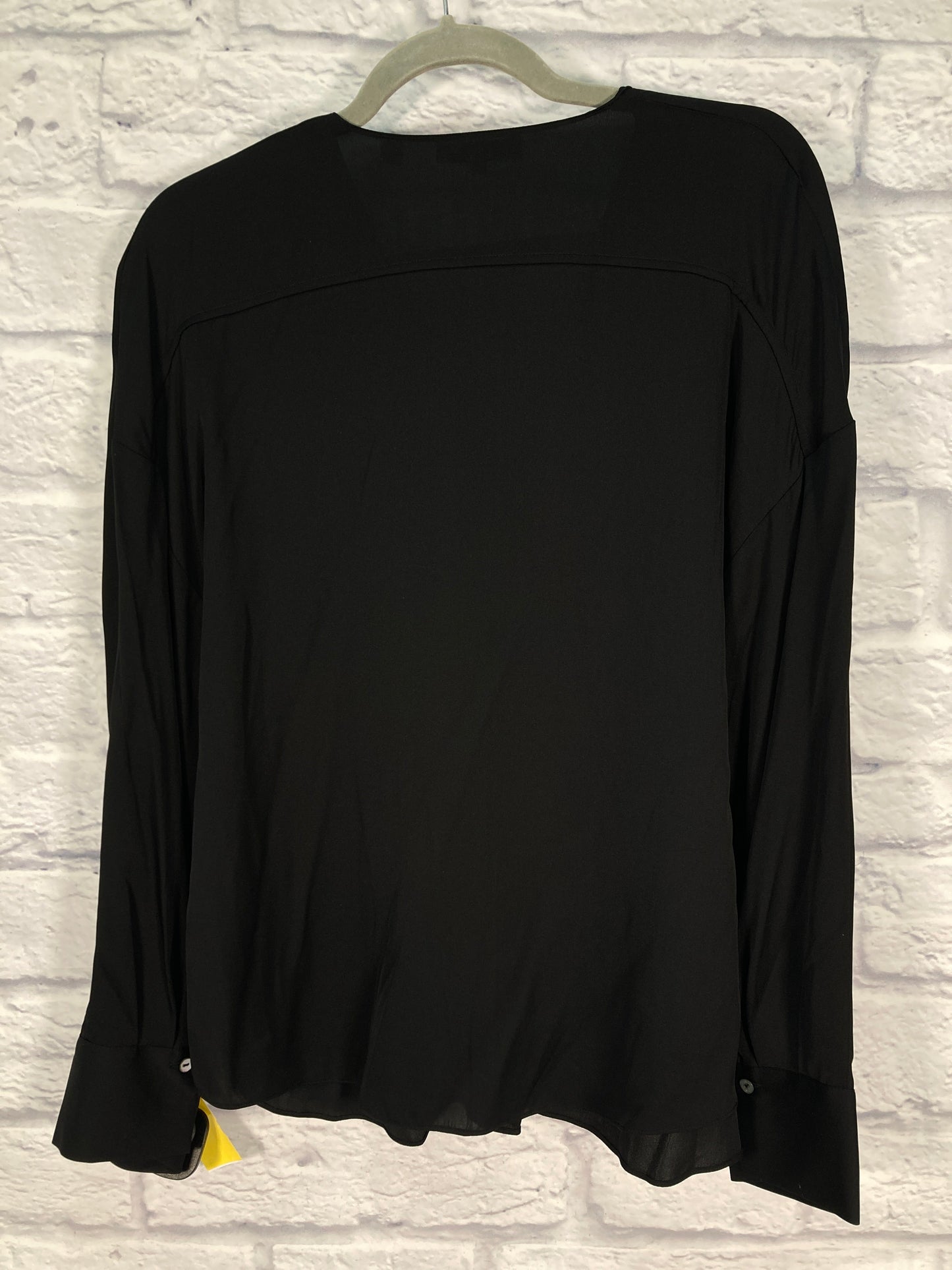 Top Long Sleeve By Vince In Black, Size: M