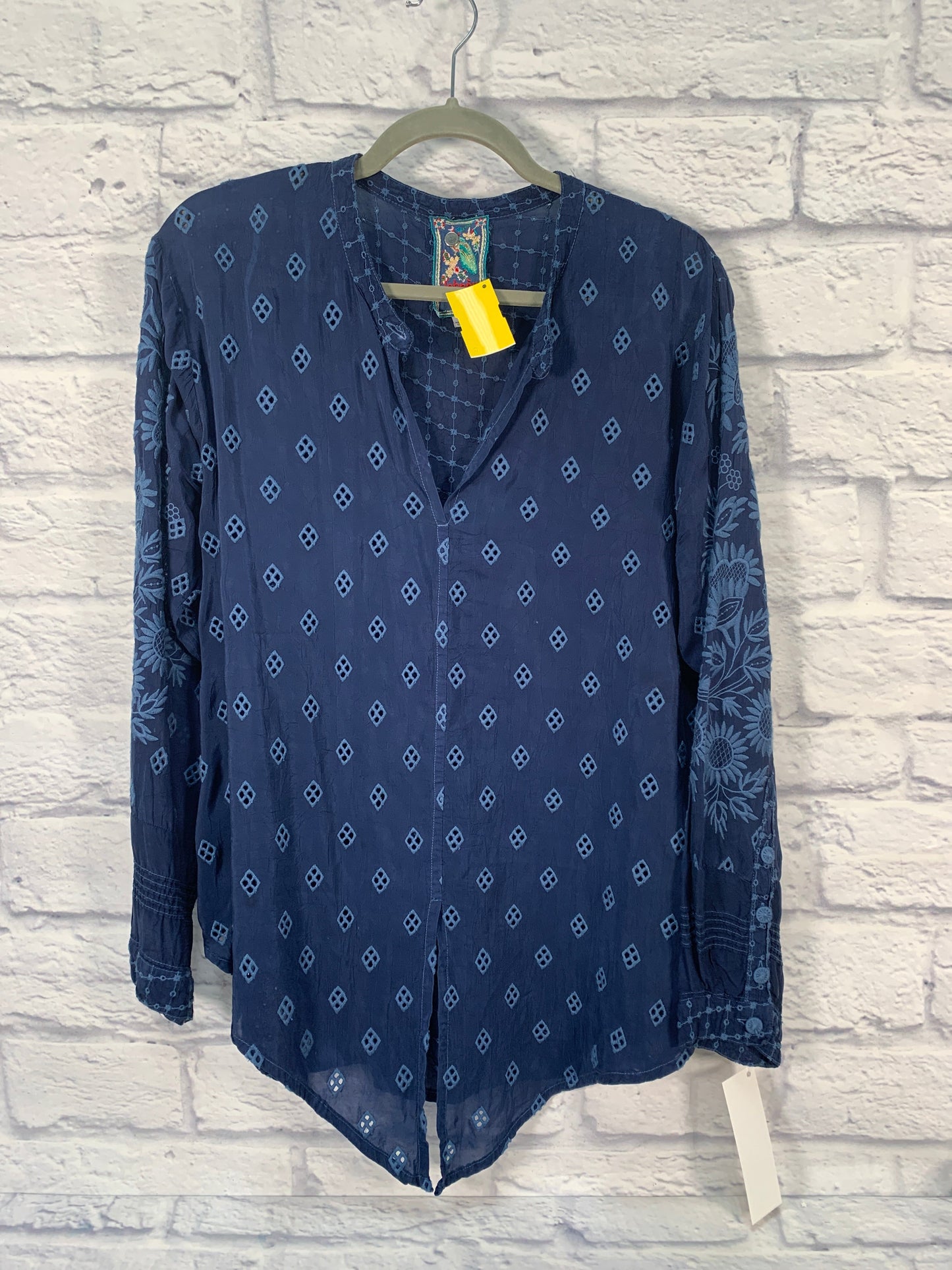 Top Long Sleeve By Johnny Was In Blue, Size: M