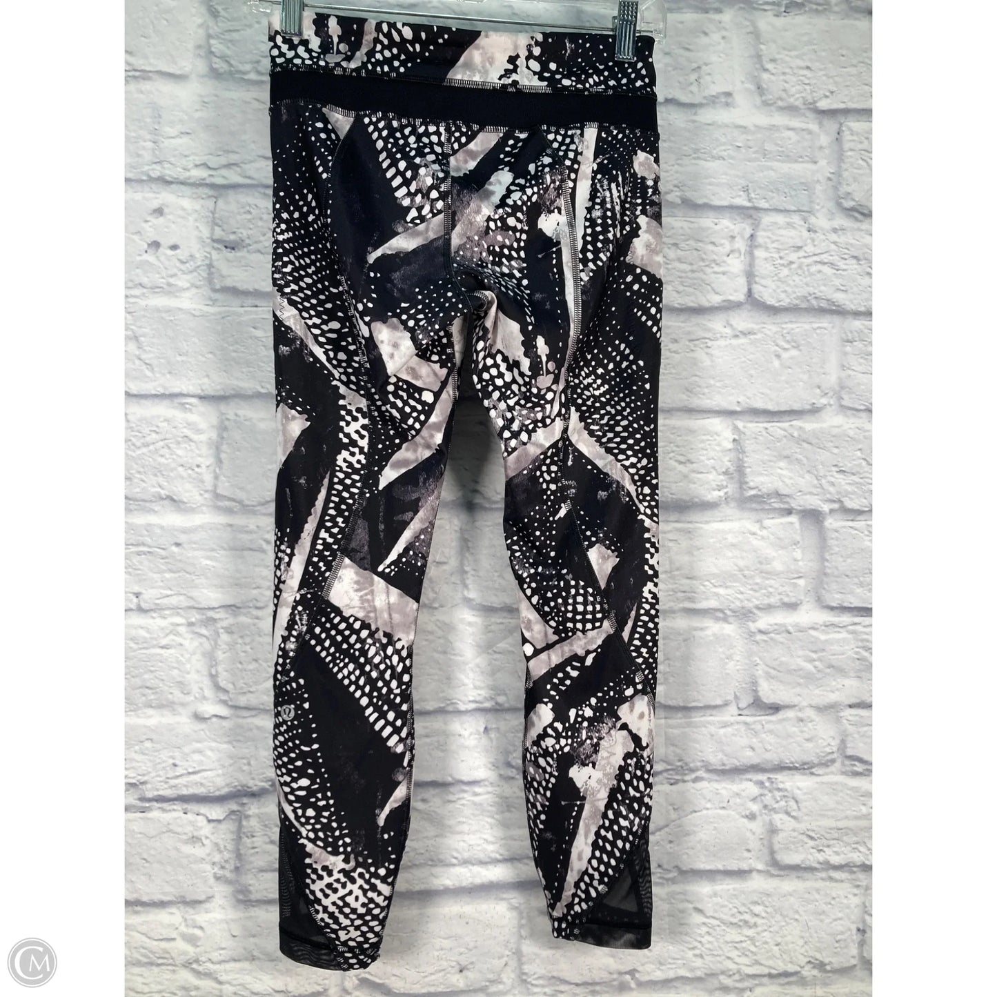 Athletic Leggings By Lululemon In Black & White, Size: 4