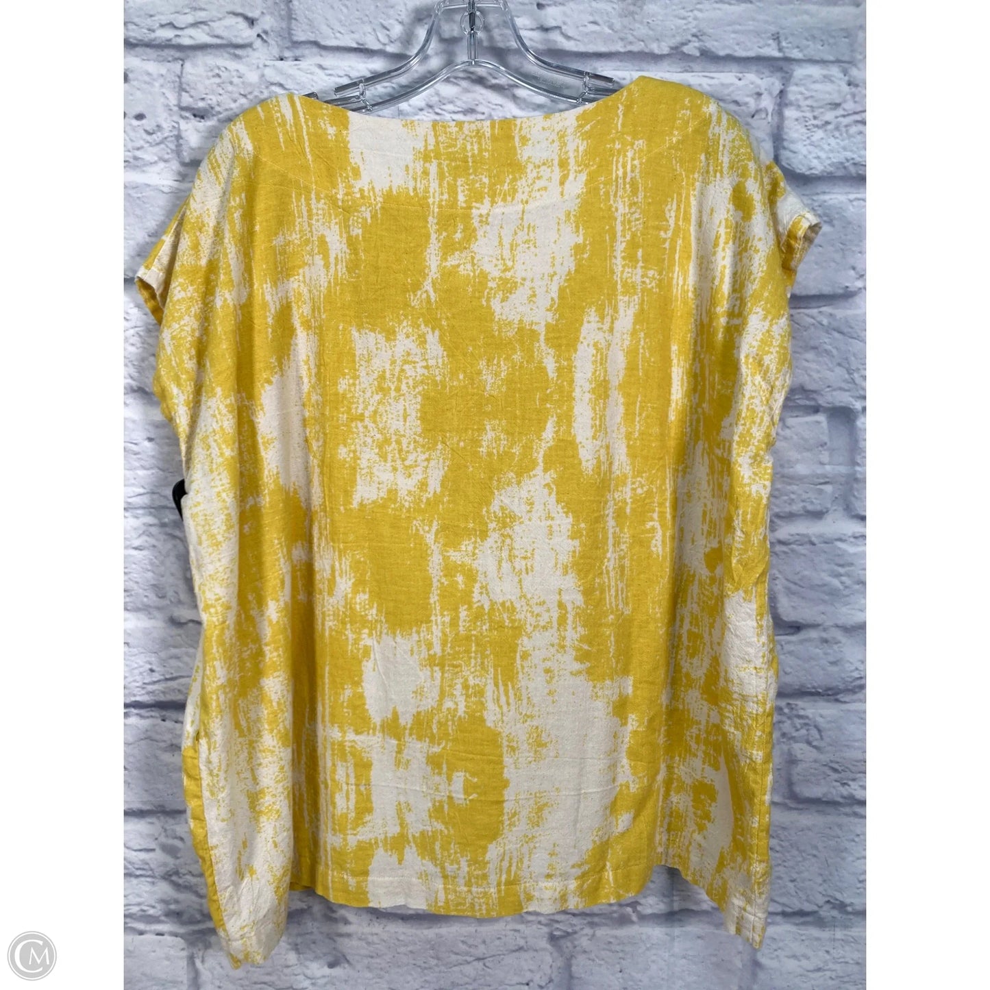 Top Sleeveless By Clothes Mentor In White & Yellow, Size: L