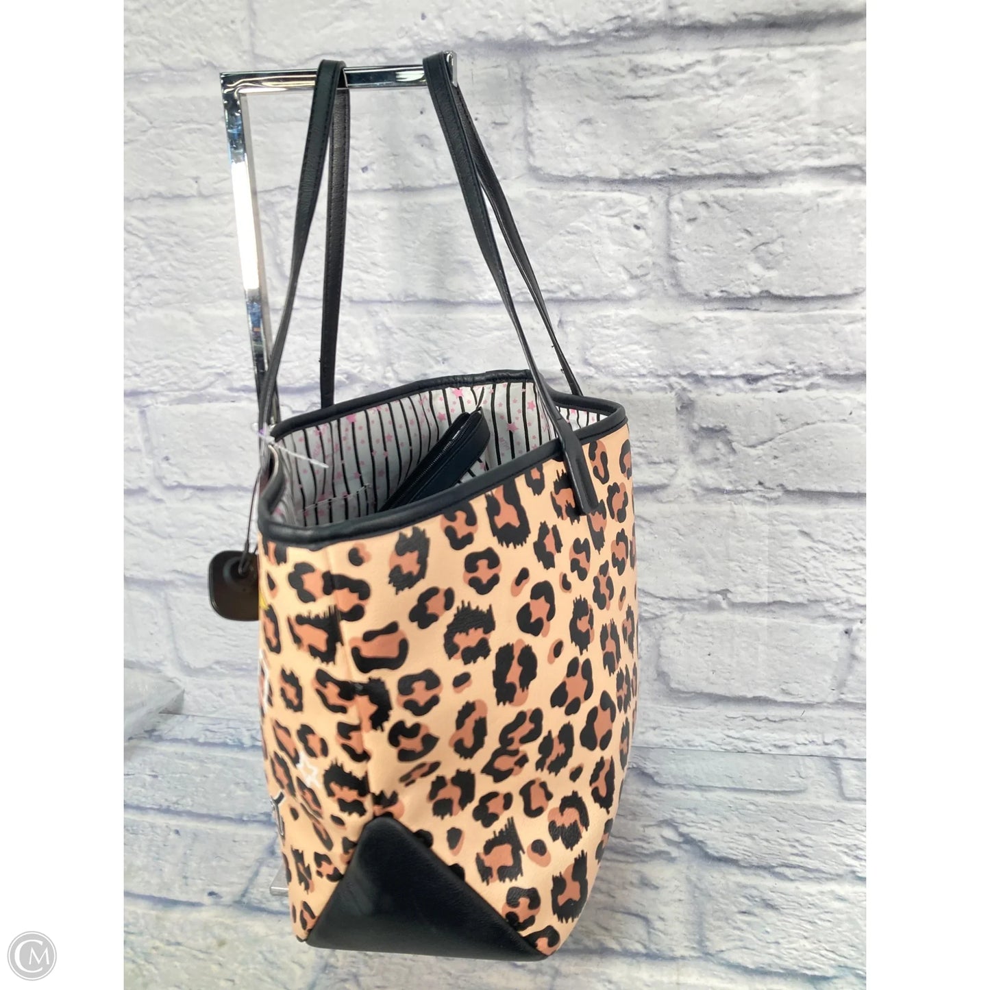 Handbag By Betsey Johnson, Size: Large