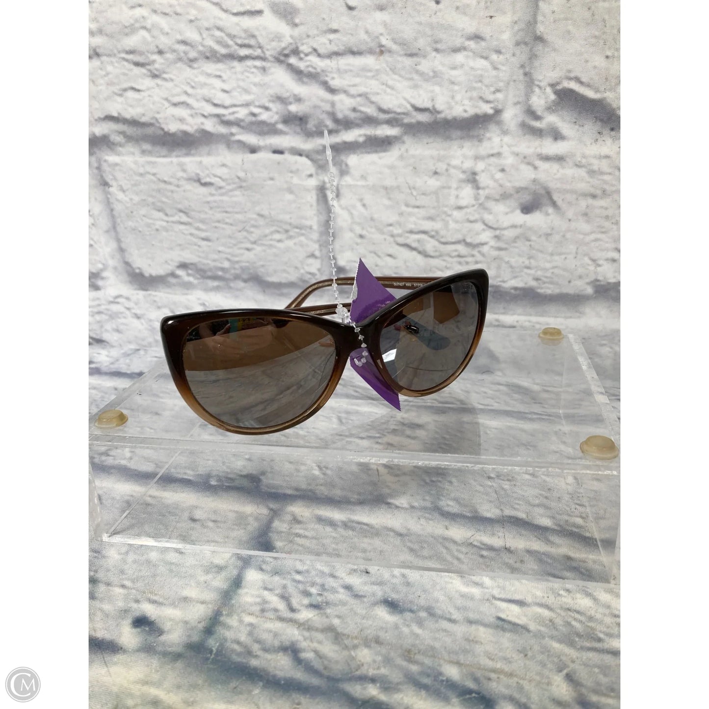 Sunglasses By Guess, Size: Medium