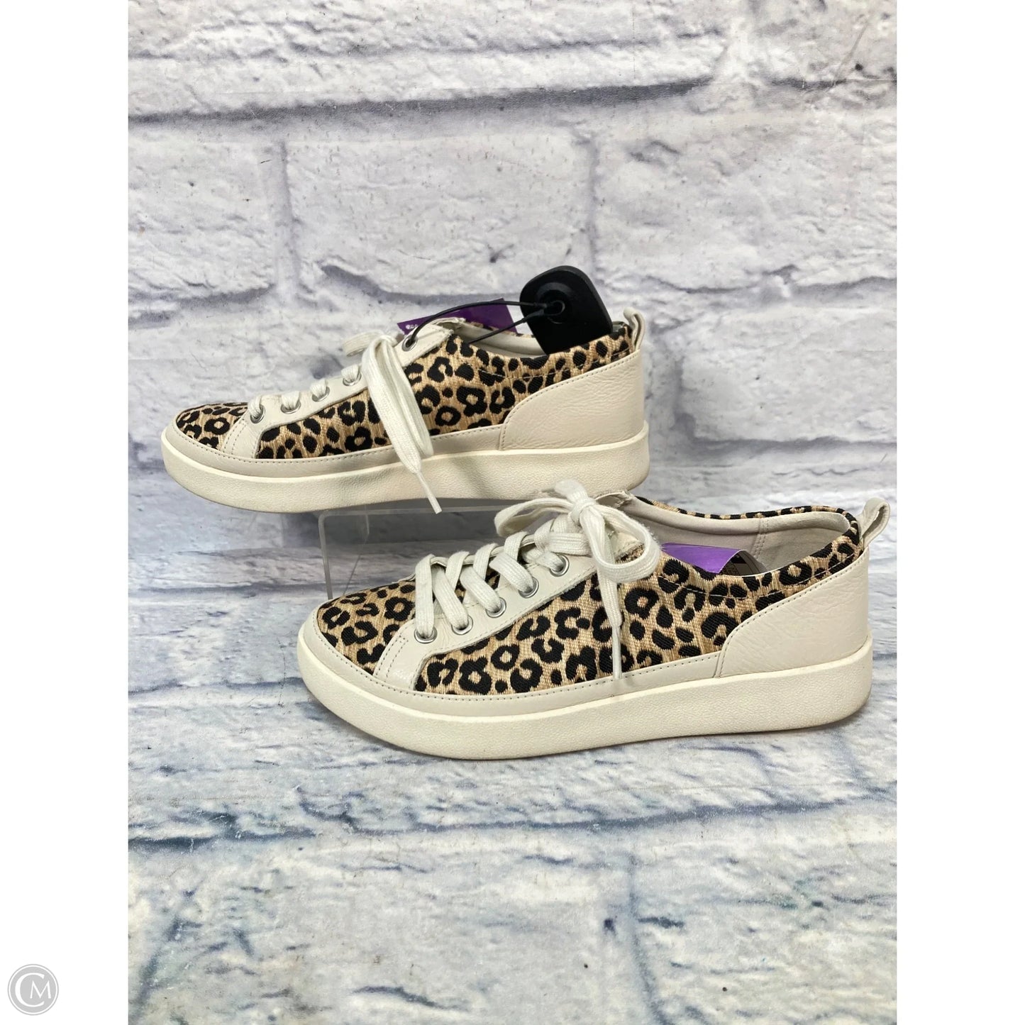 Shoes Sneakers By Vionic In Animal Print, Size: 7