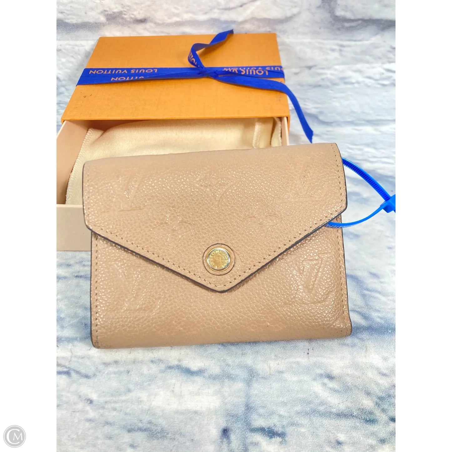 Wallet Luxury Designer By Louis Vuitton, Size: Small