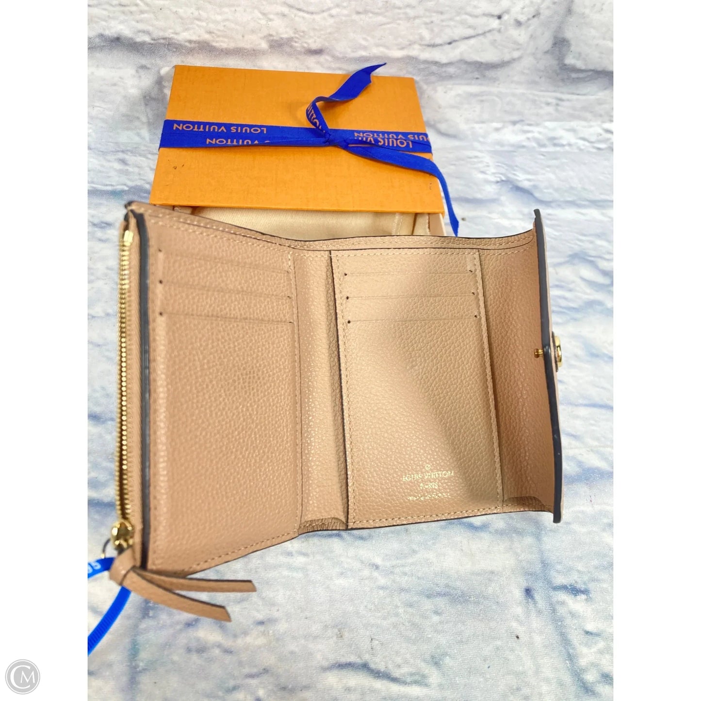 Wallet Luxury Designer By Louis Vuitton, Size: Small