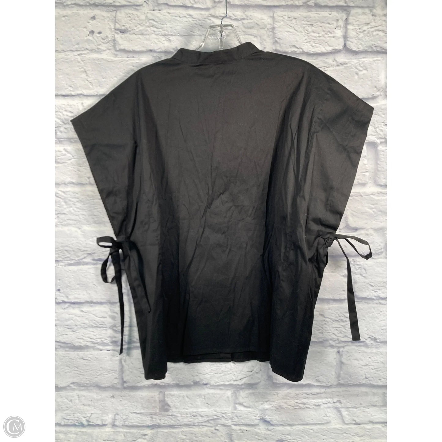 Top Short Sleeve By Chicos In Black, Size: Xl