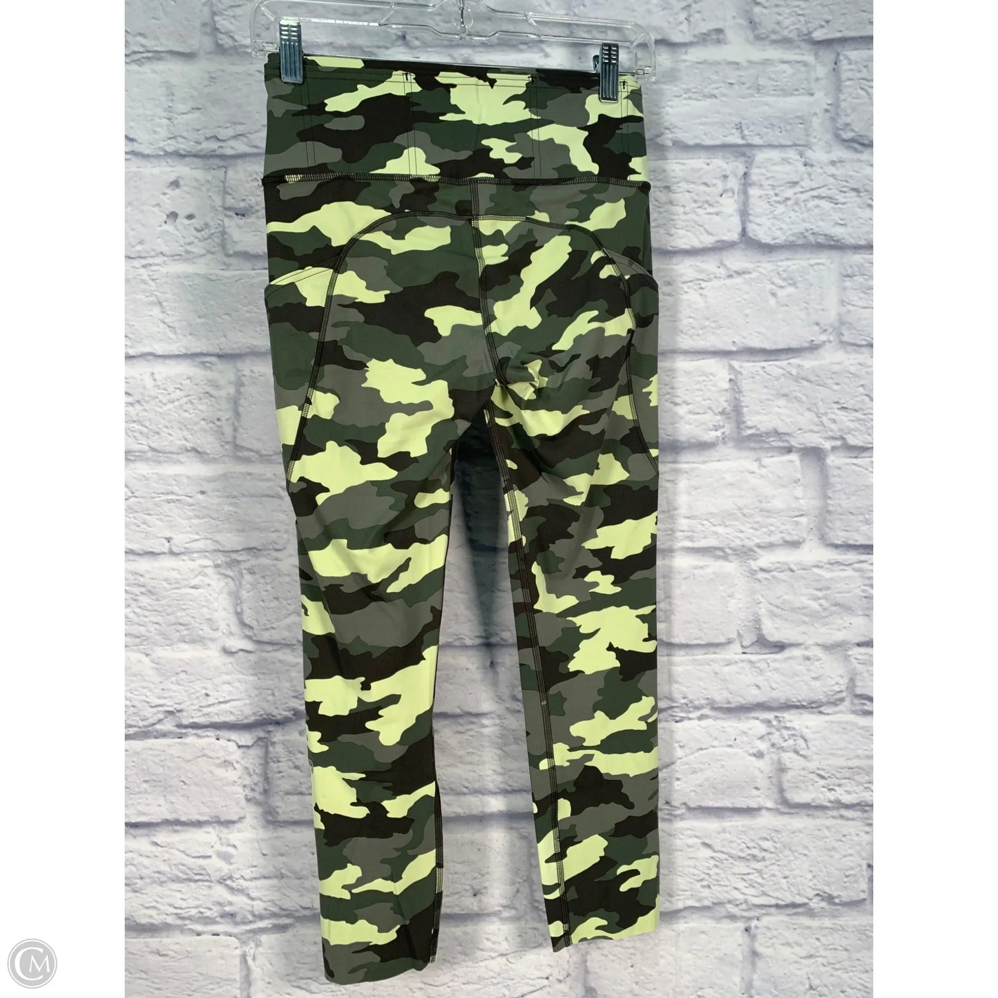 Athletic Leggings Capris By Lululemon In Camouflage Print, Size: S