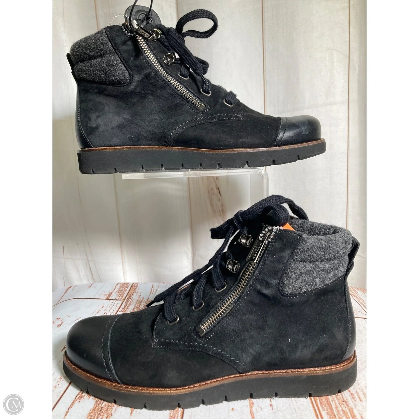 Boots Leather By Clothes Mentor In Black, Size: 9.5