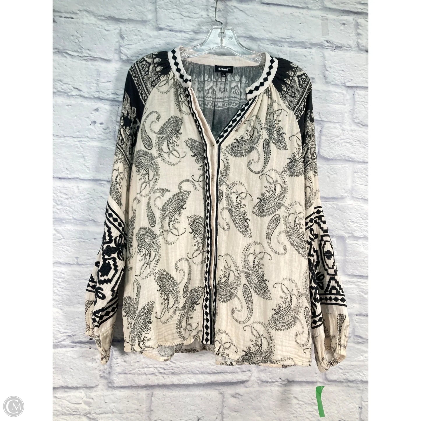 Top Long Sleeve By Tolani In Black & Cream, Size: Xl