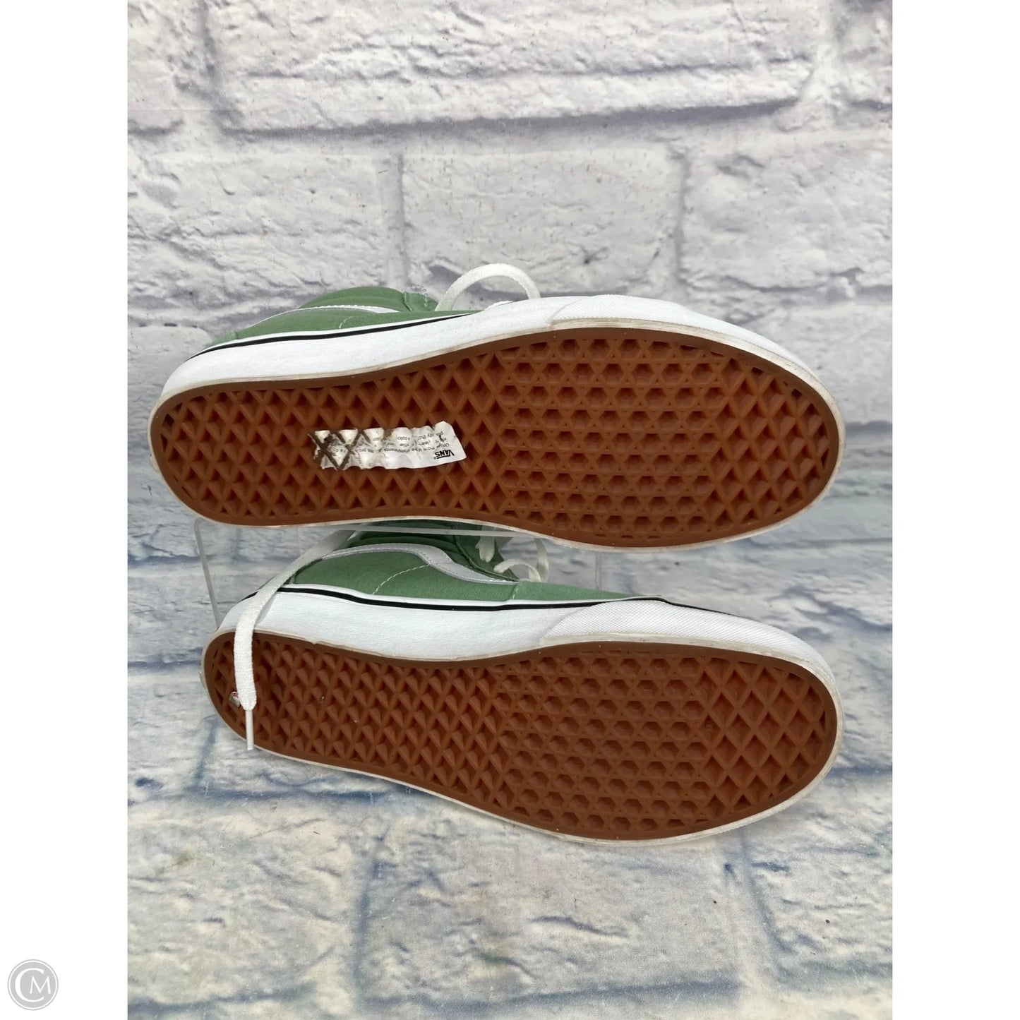 Shoes Sneakers By Vans In Green & White, Size: 10