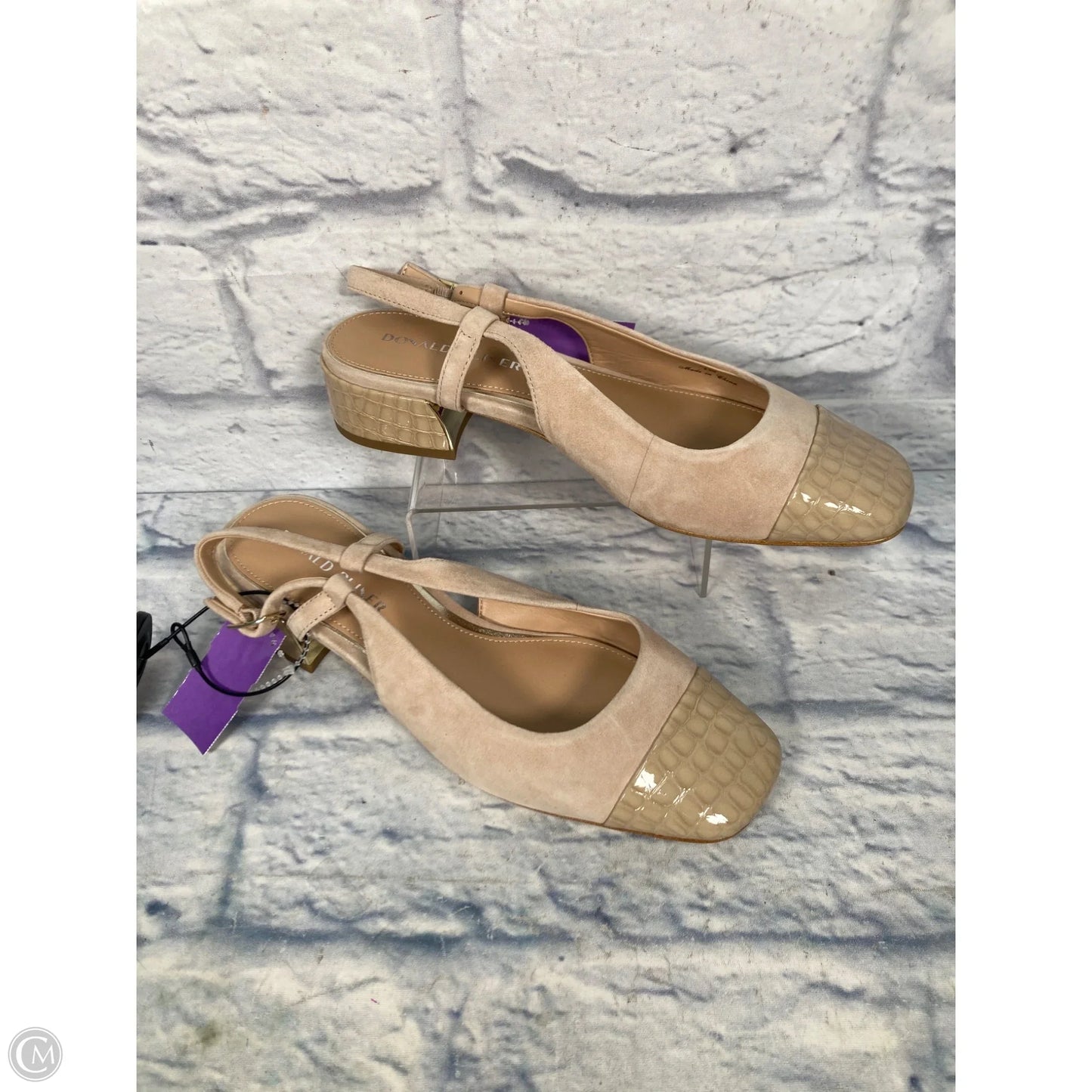 Shoes Flats By Donald Pliner In Beige, Size: 8.5