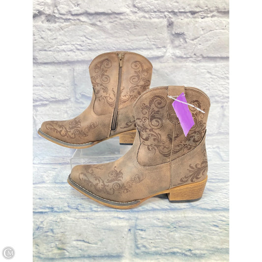 Boots Western By Roper In Brown, Size: 7.5