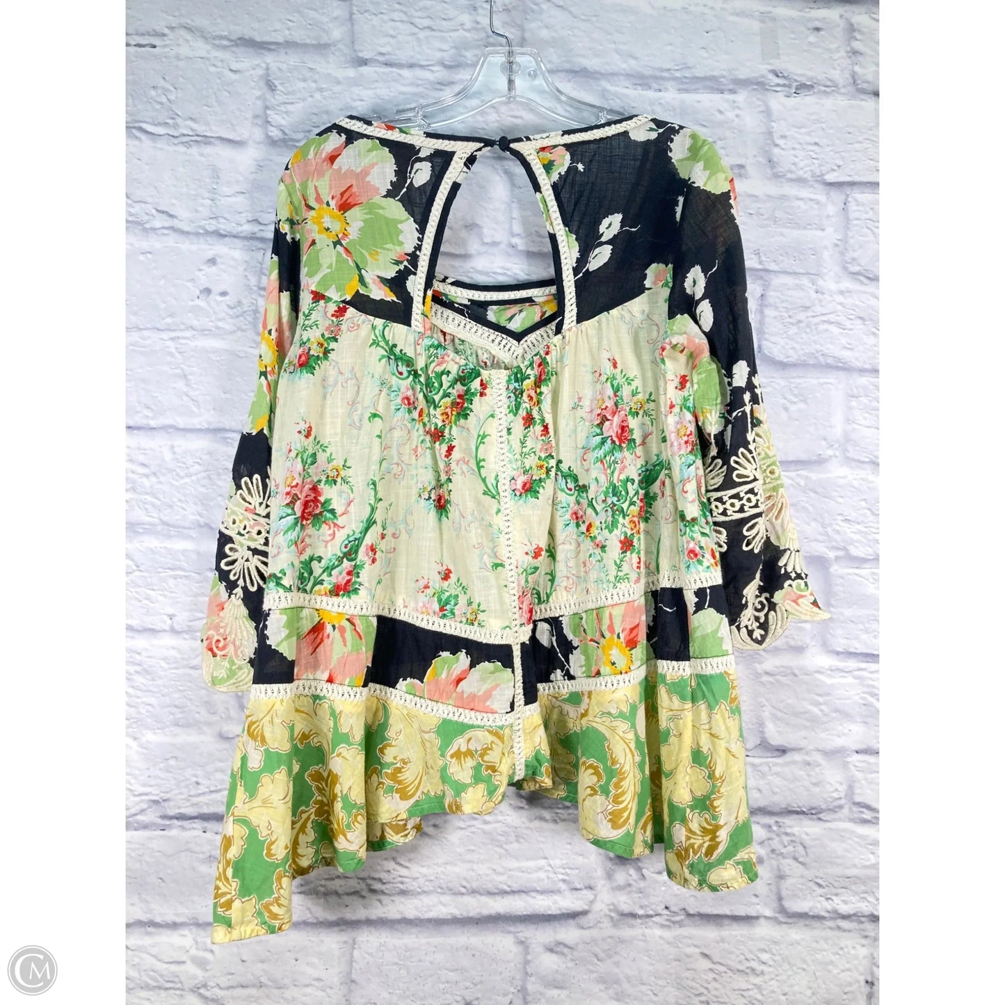 Top Long Sleeve By Anthropologie In Black & Cream, Size: M